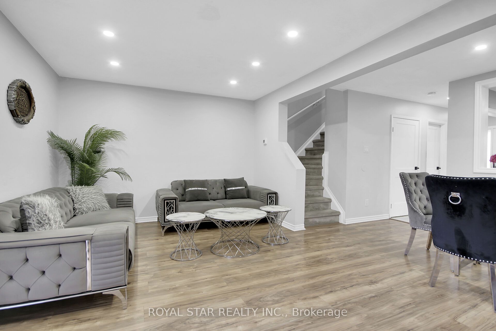 2761 Pimlico Crescent Property Photo 7