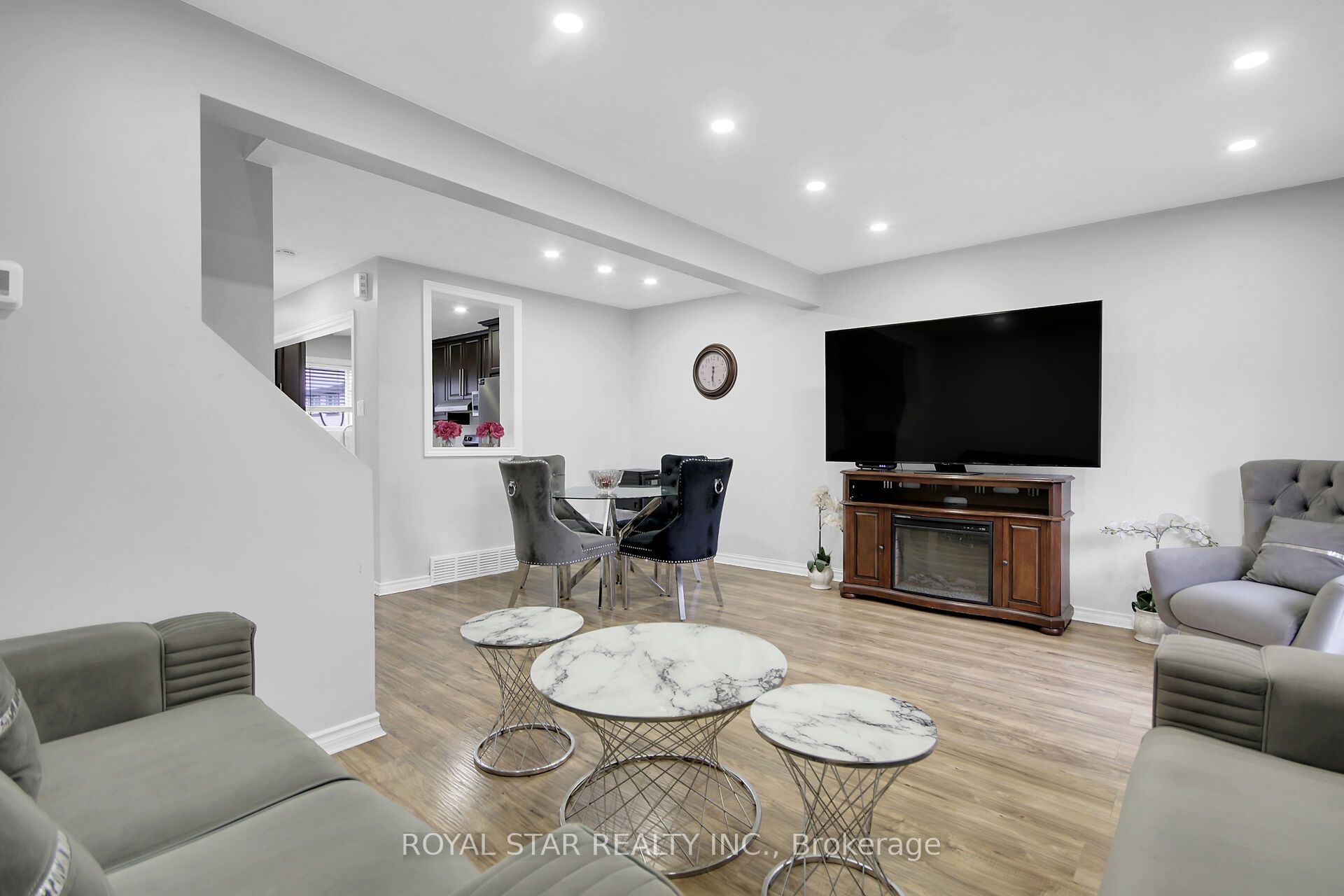 2761 Pimlico Crescent Property Photo 10