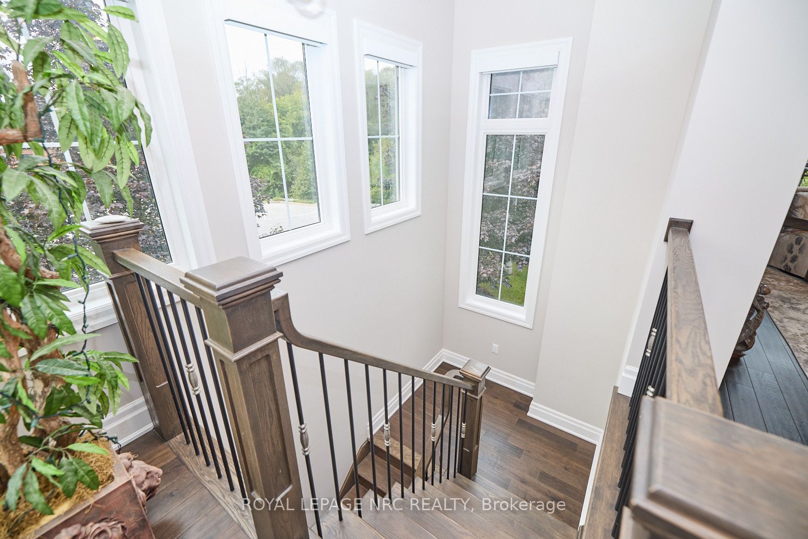 50 Aberdeen Lane S Property Photo 25