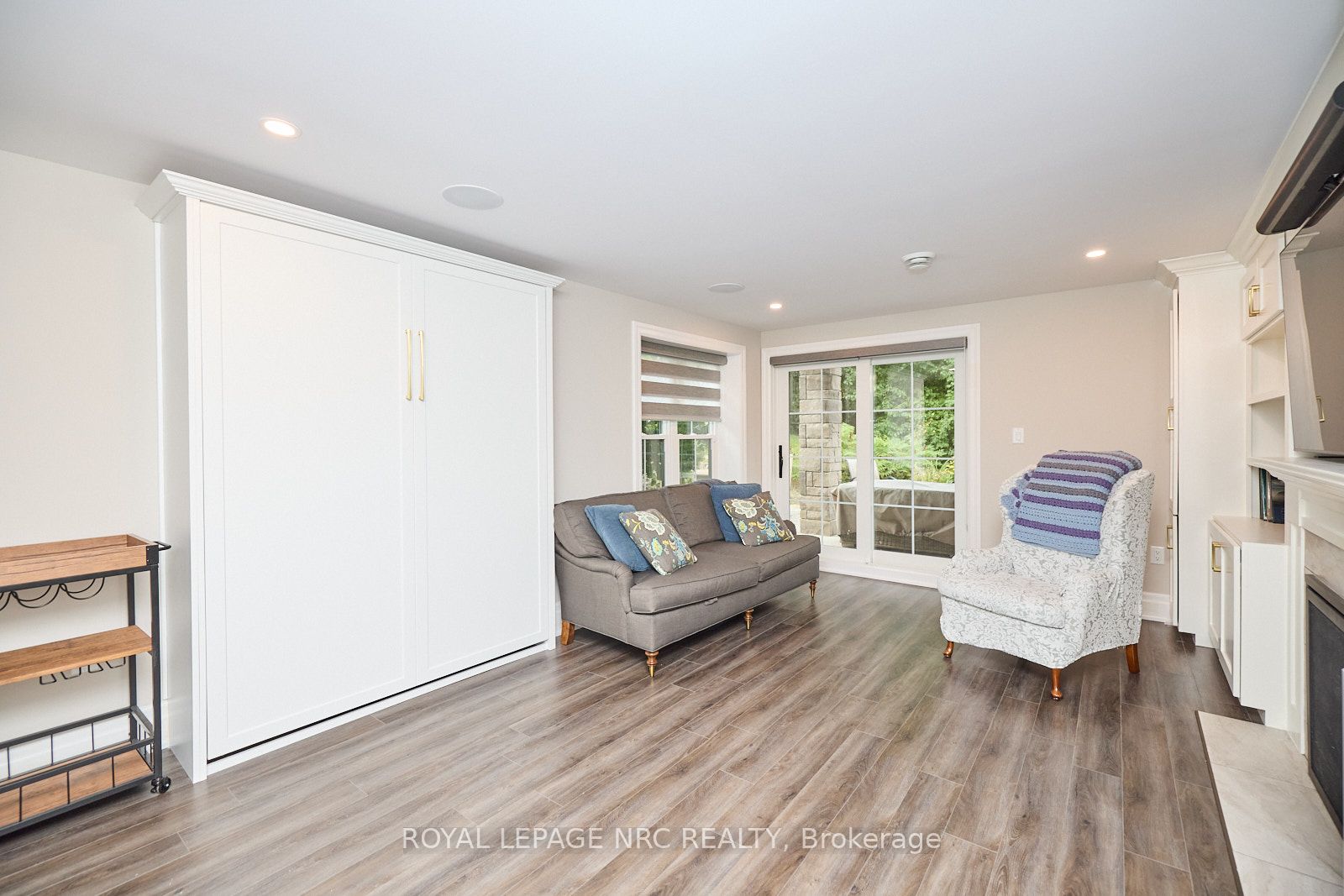 50 Aberdeen Lane S Property Photo 28