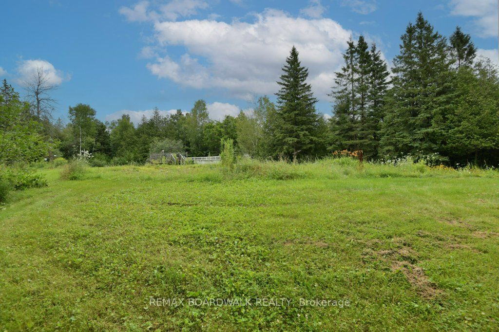286 Brunton Side Road Property Photo 9