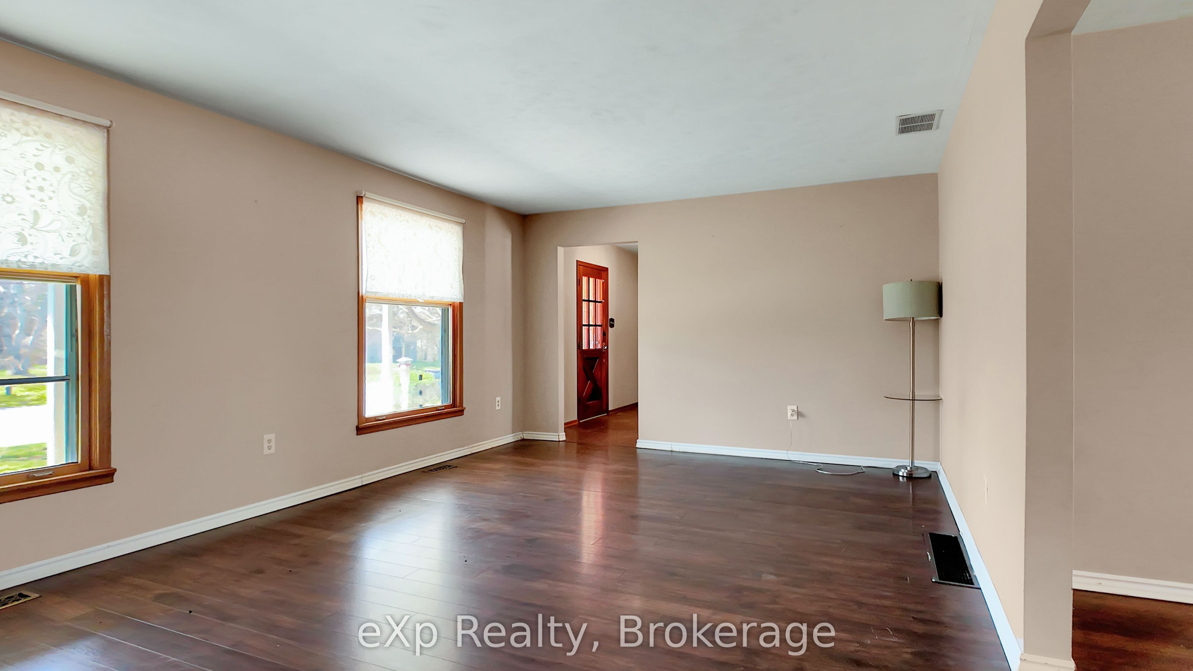 251 4th Avenue Property Photo 4