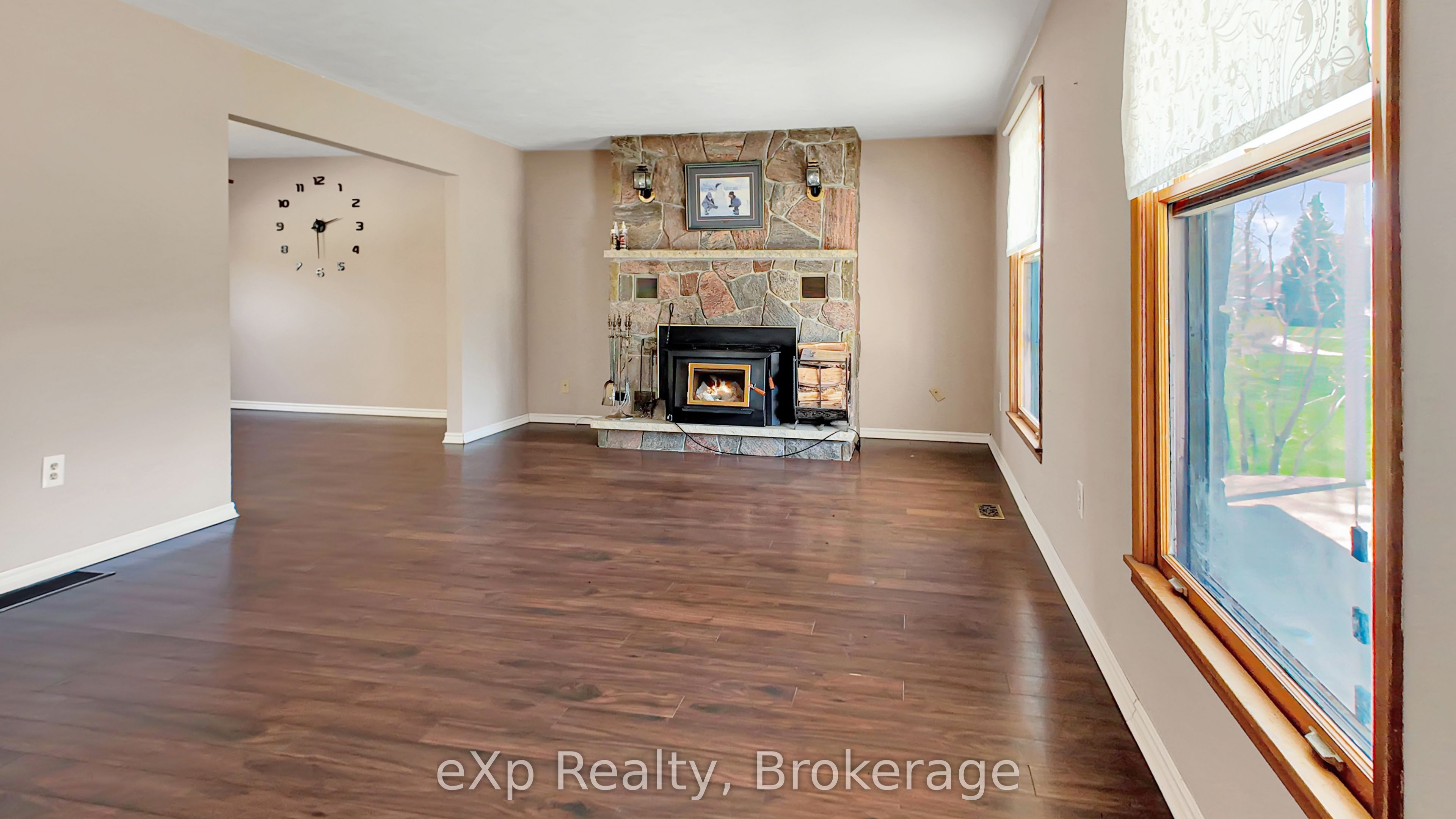 251 4th Avenue Property Photo 7