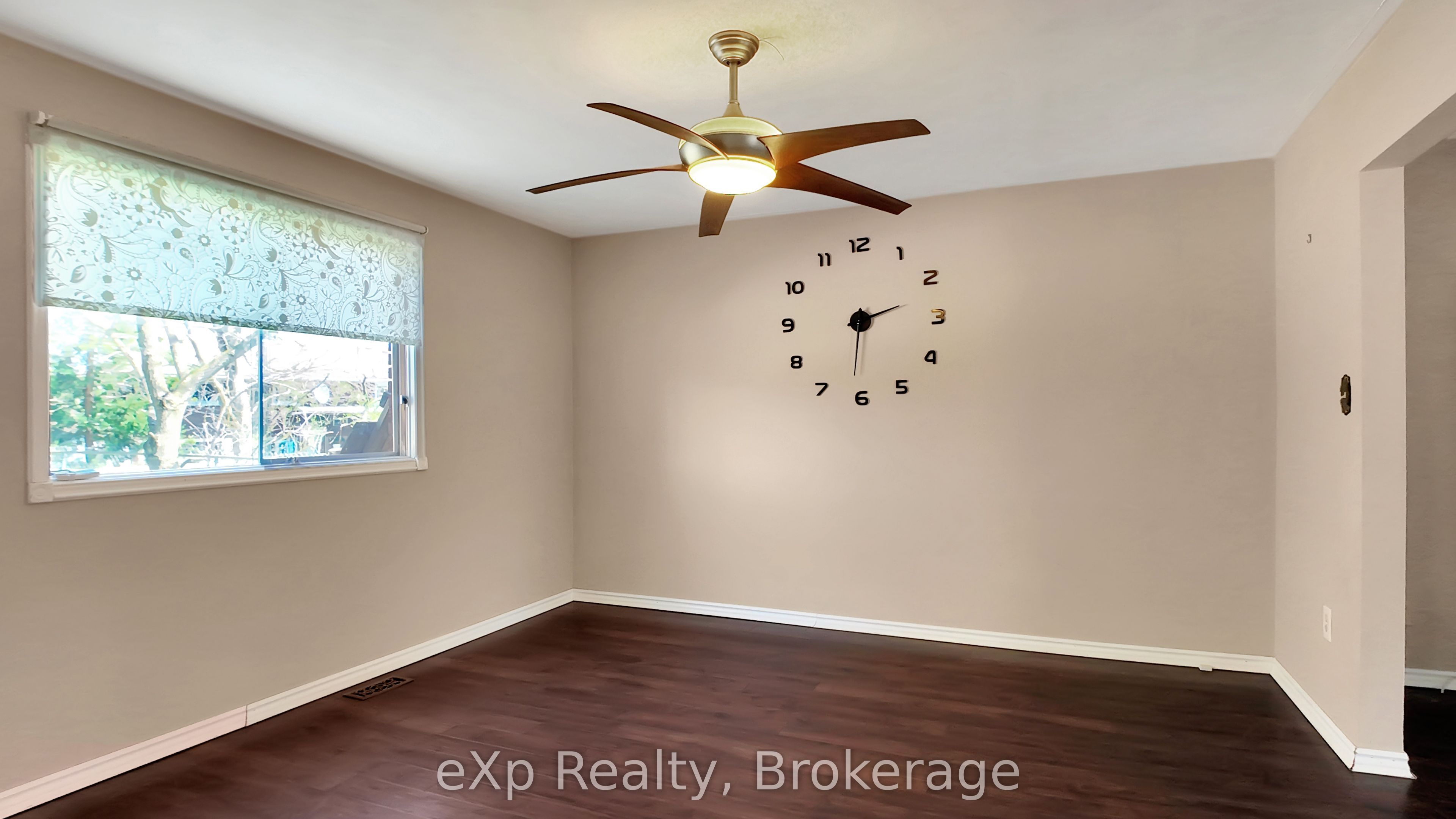 251 4th Avenue Property Photo 10