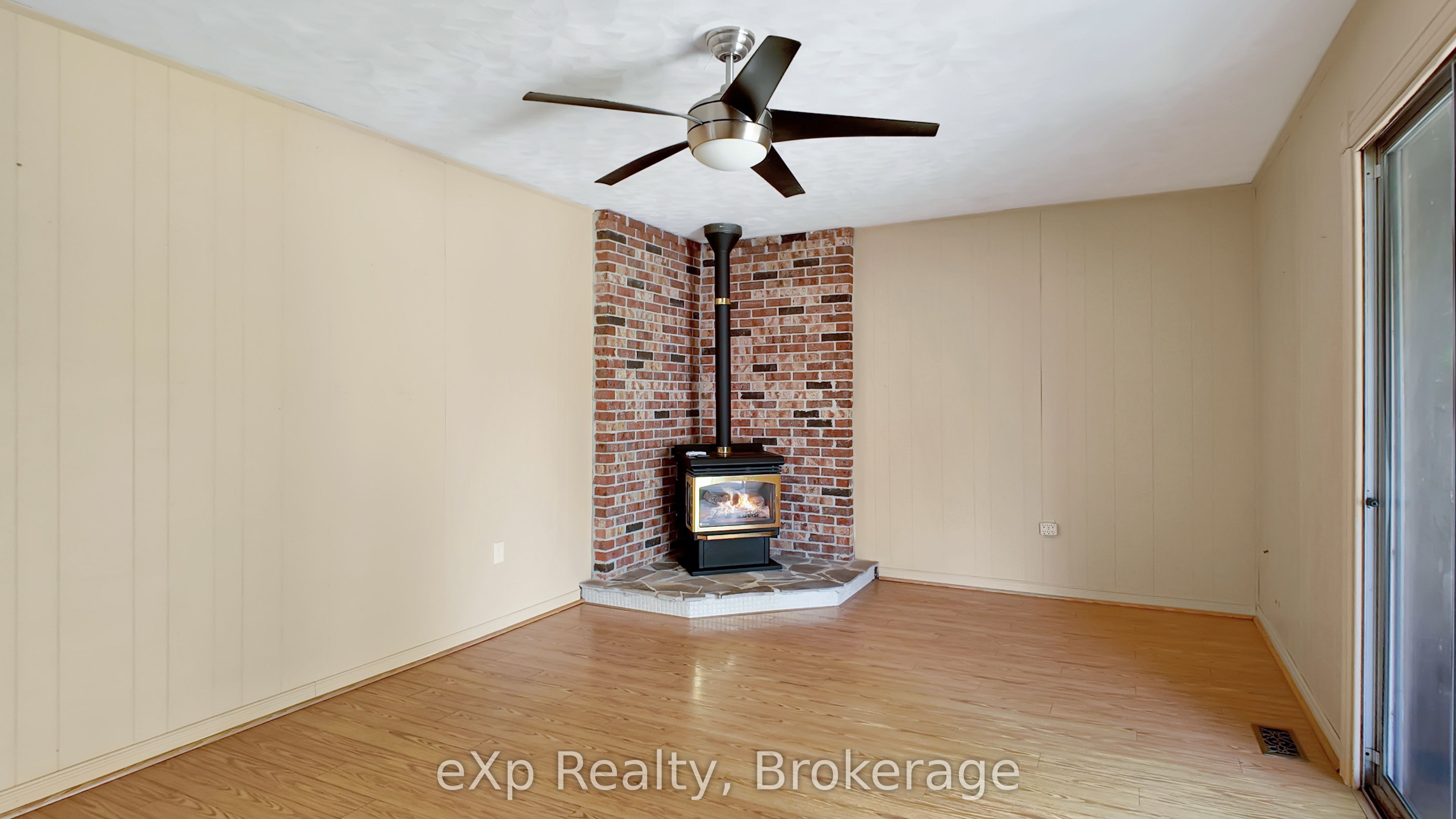 251 4th Avenue Property Photo 17