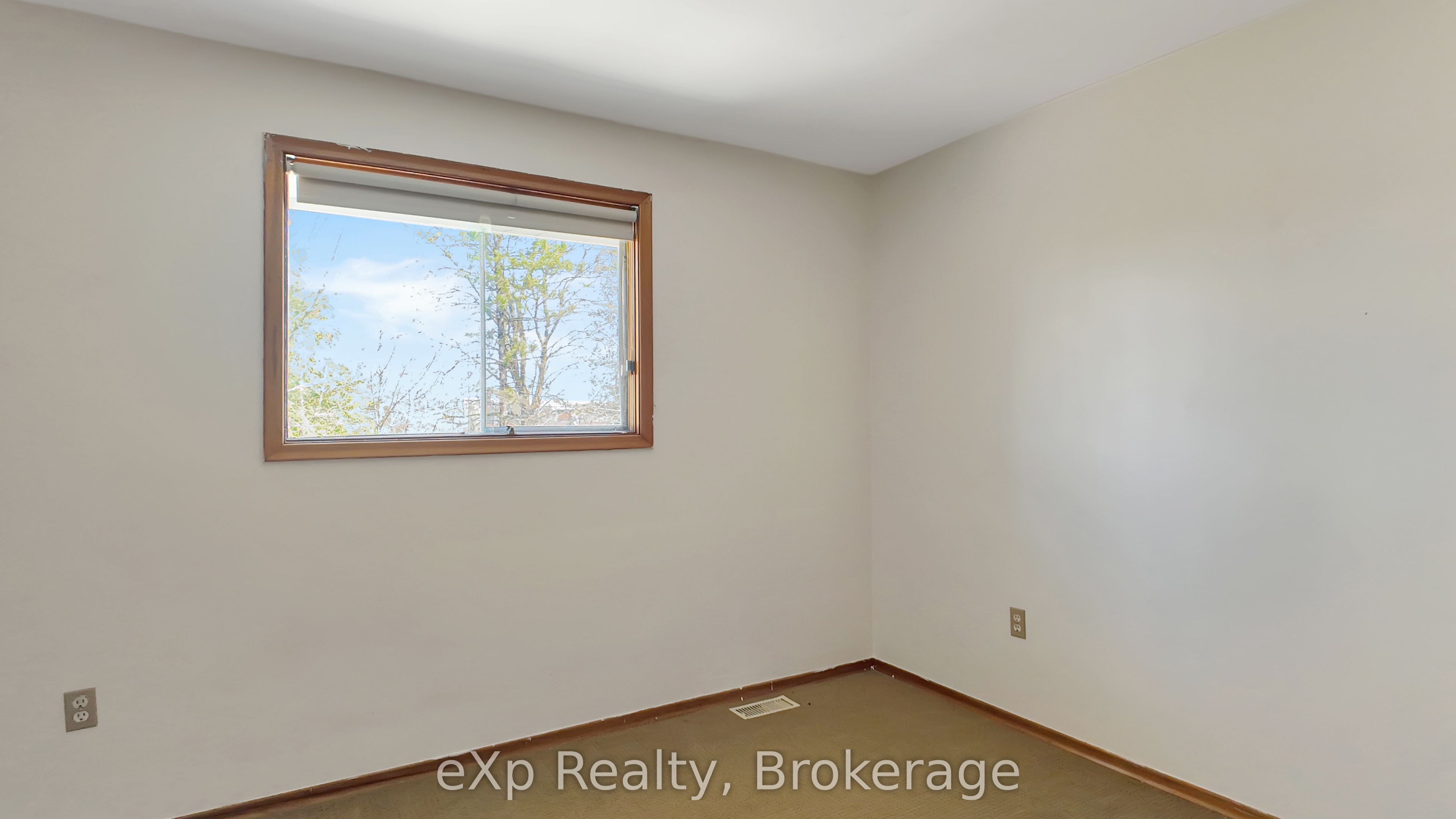 251 4th Avenue Property Photo 26