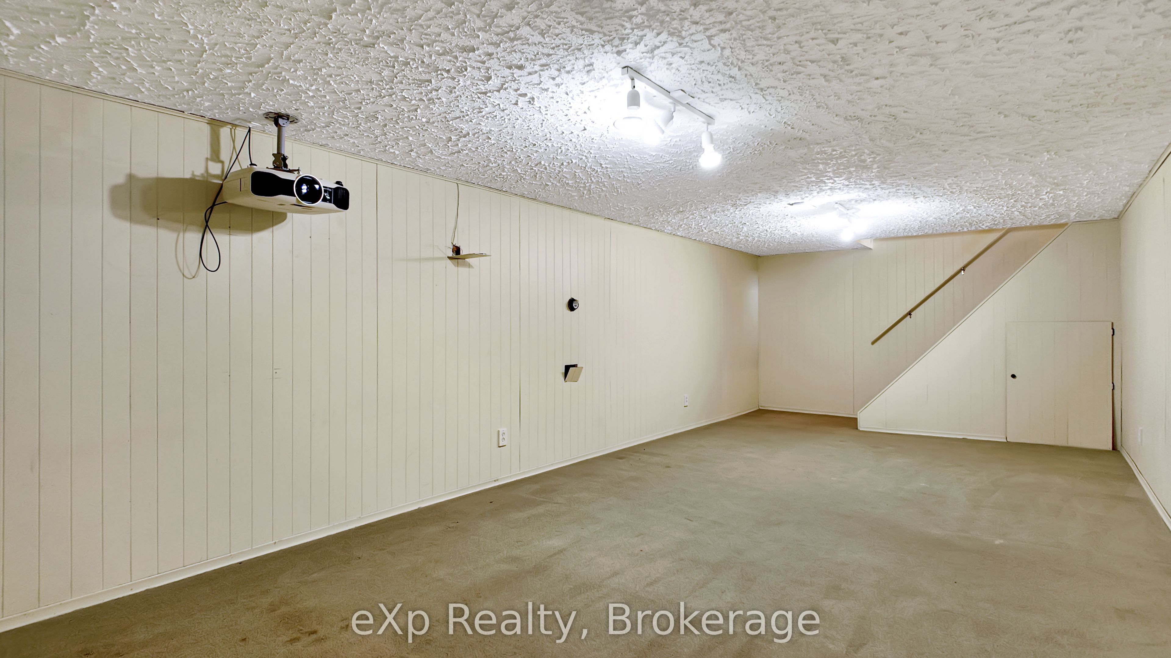 251 4th Avenue Property Photo 29