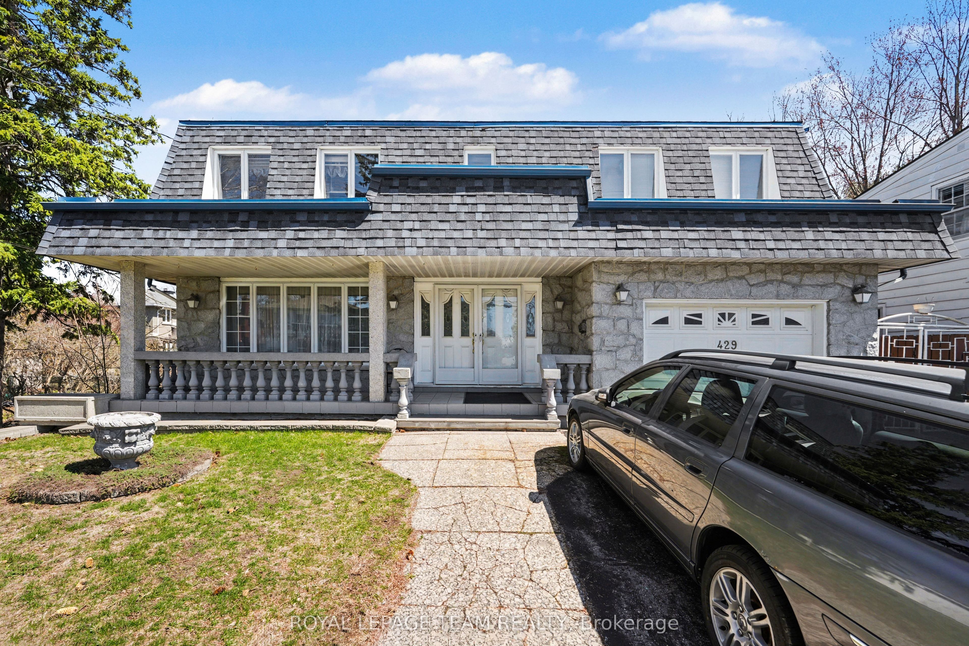 429 Ancaster Avenue Property Photo 3