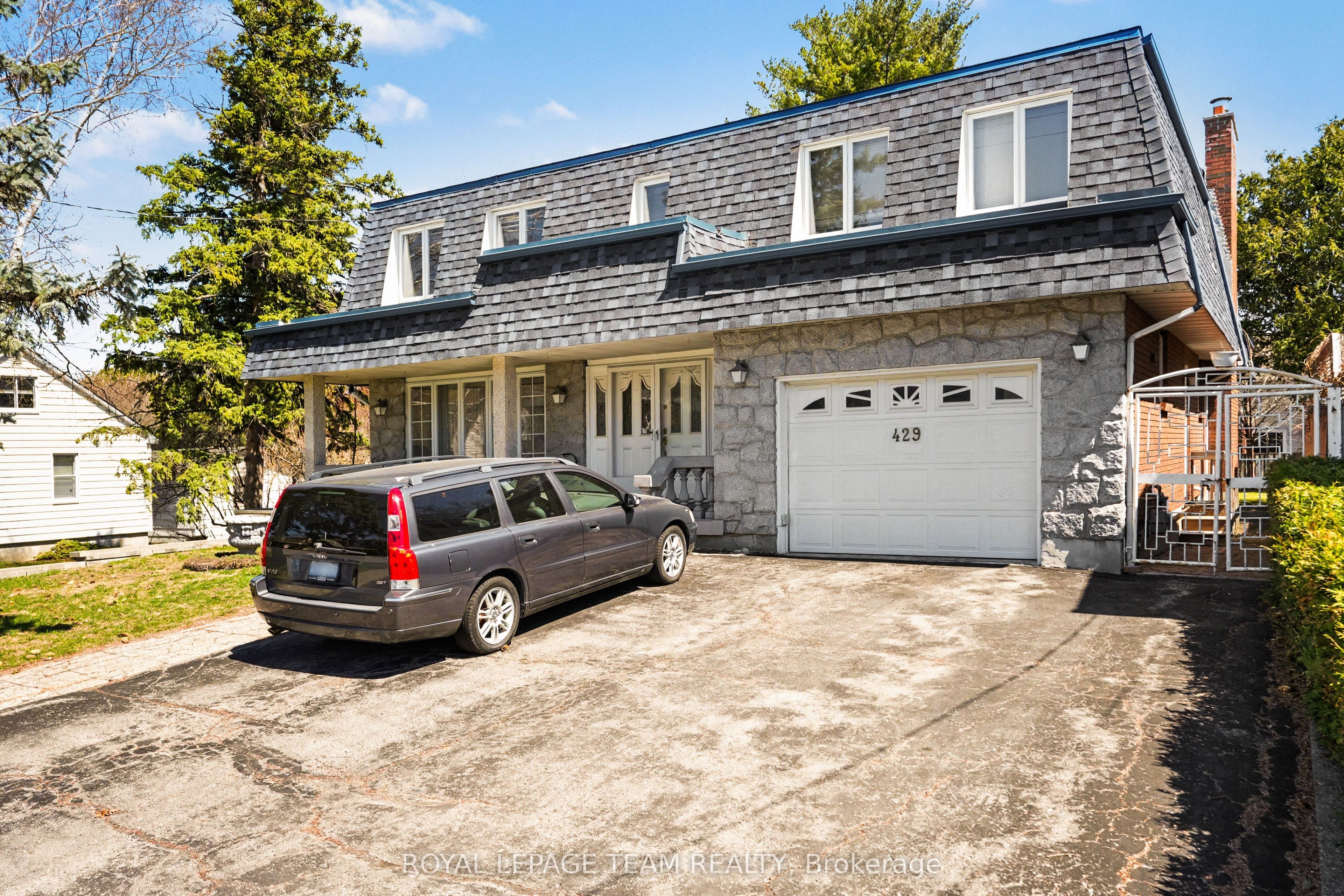 429 Ancaster Avenue Property Photo 4
