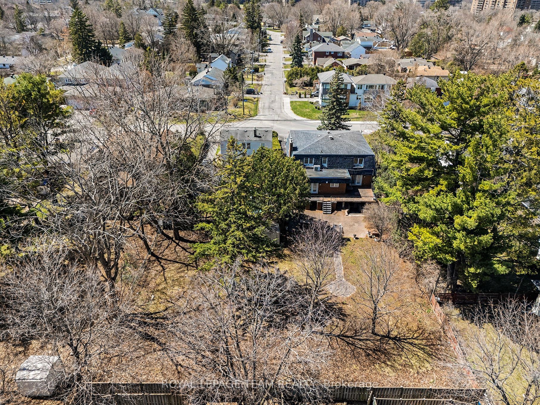 429 Ancaster Avenue Property Photo 10