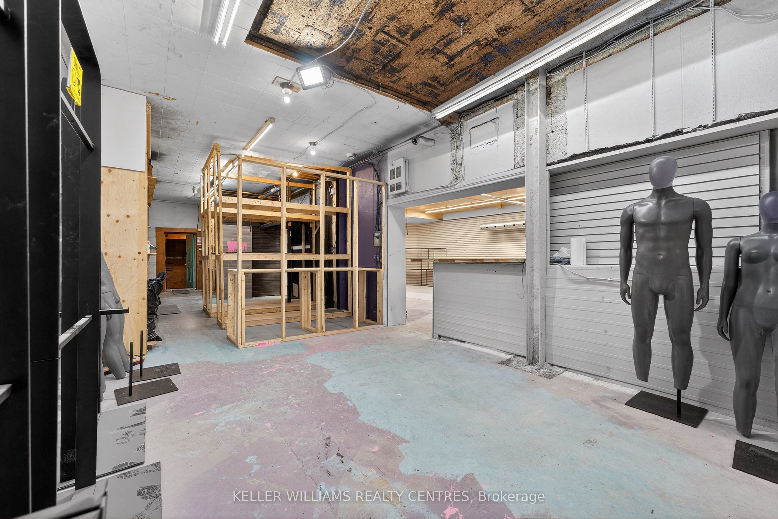 384 Queen Street Property Photo 20