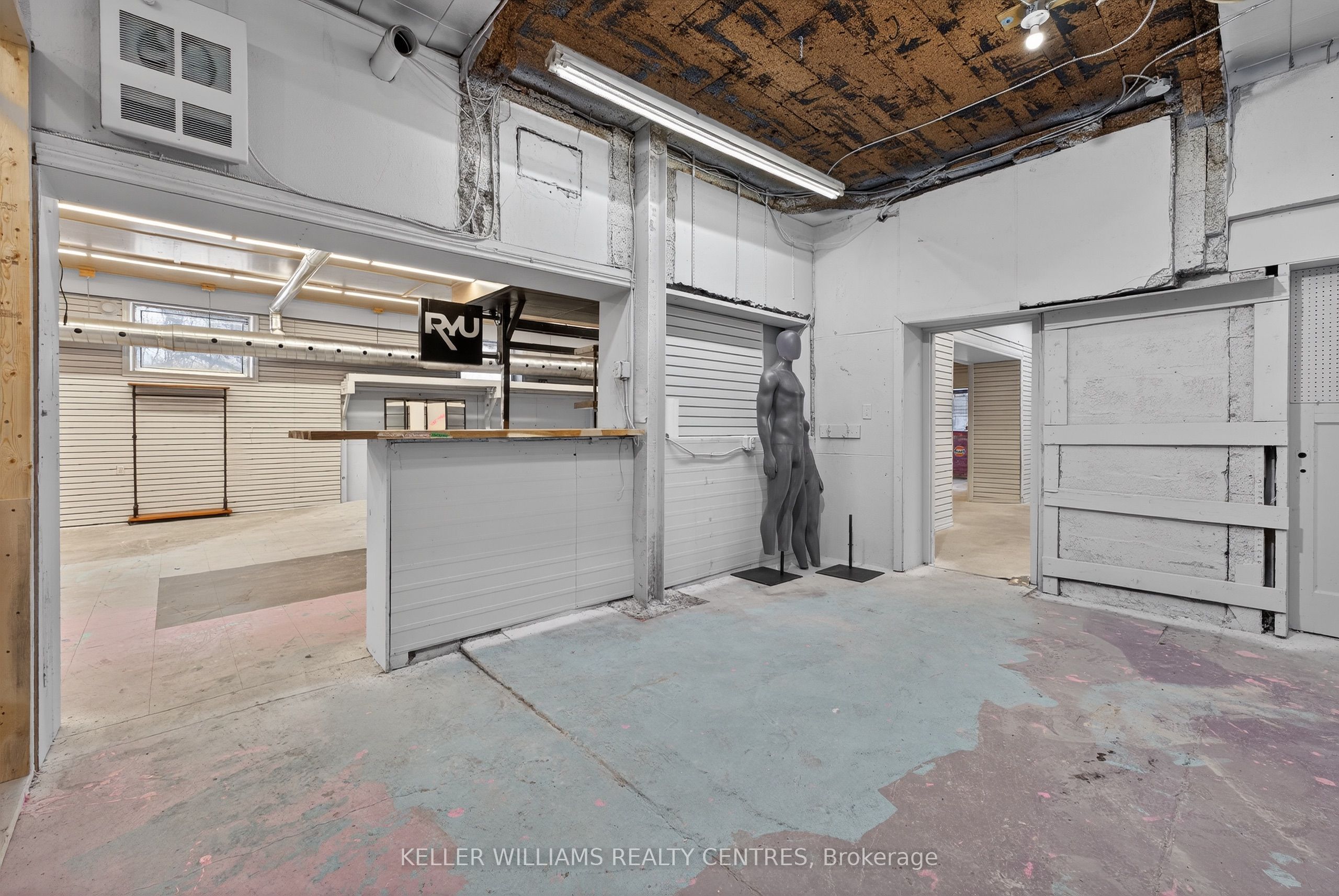 384 Queen Street Property Photo 21