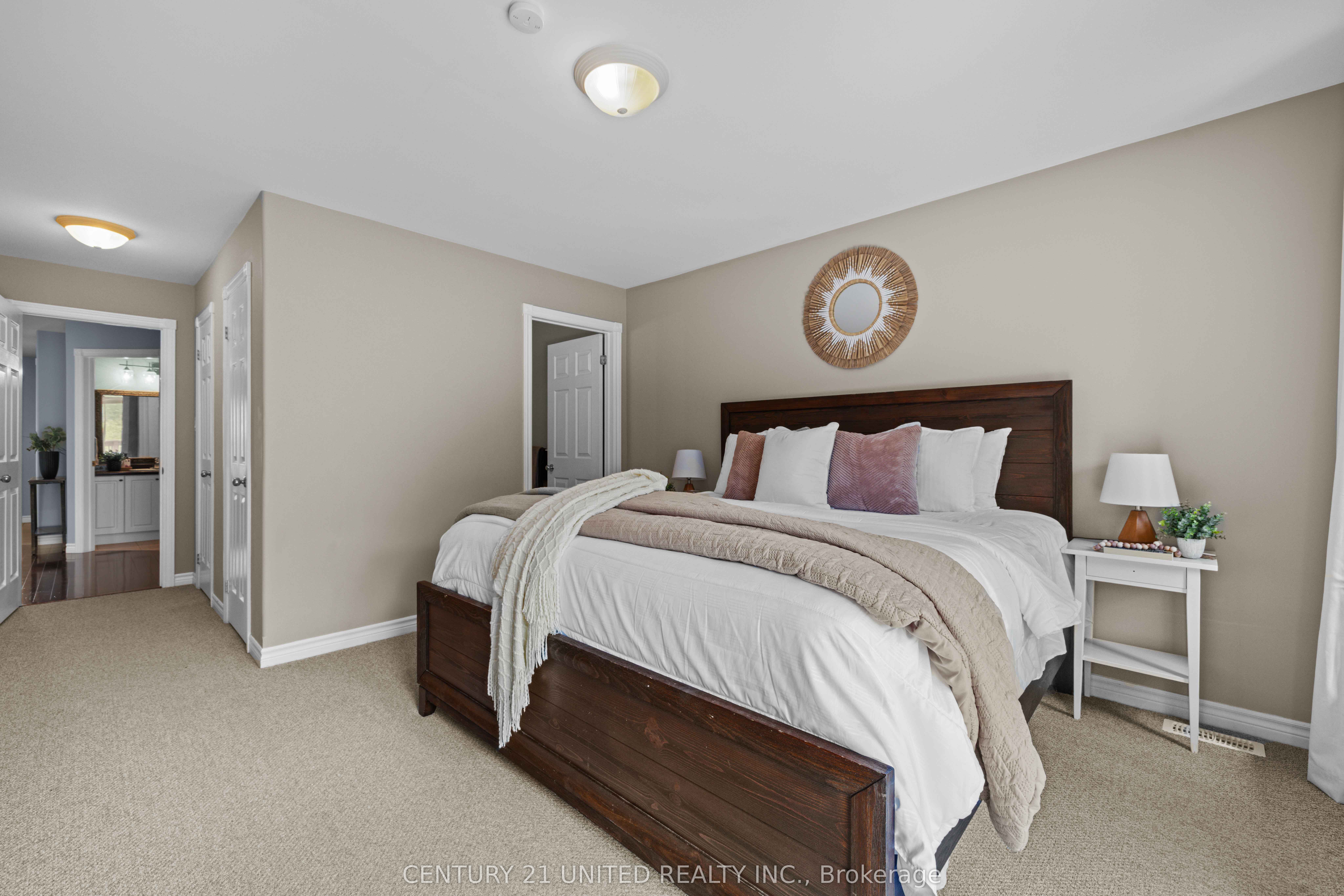 385 Bianco Crescent Property Photo 7