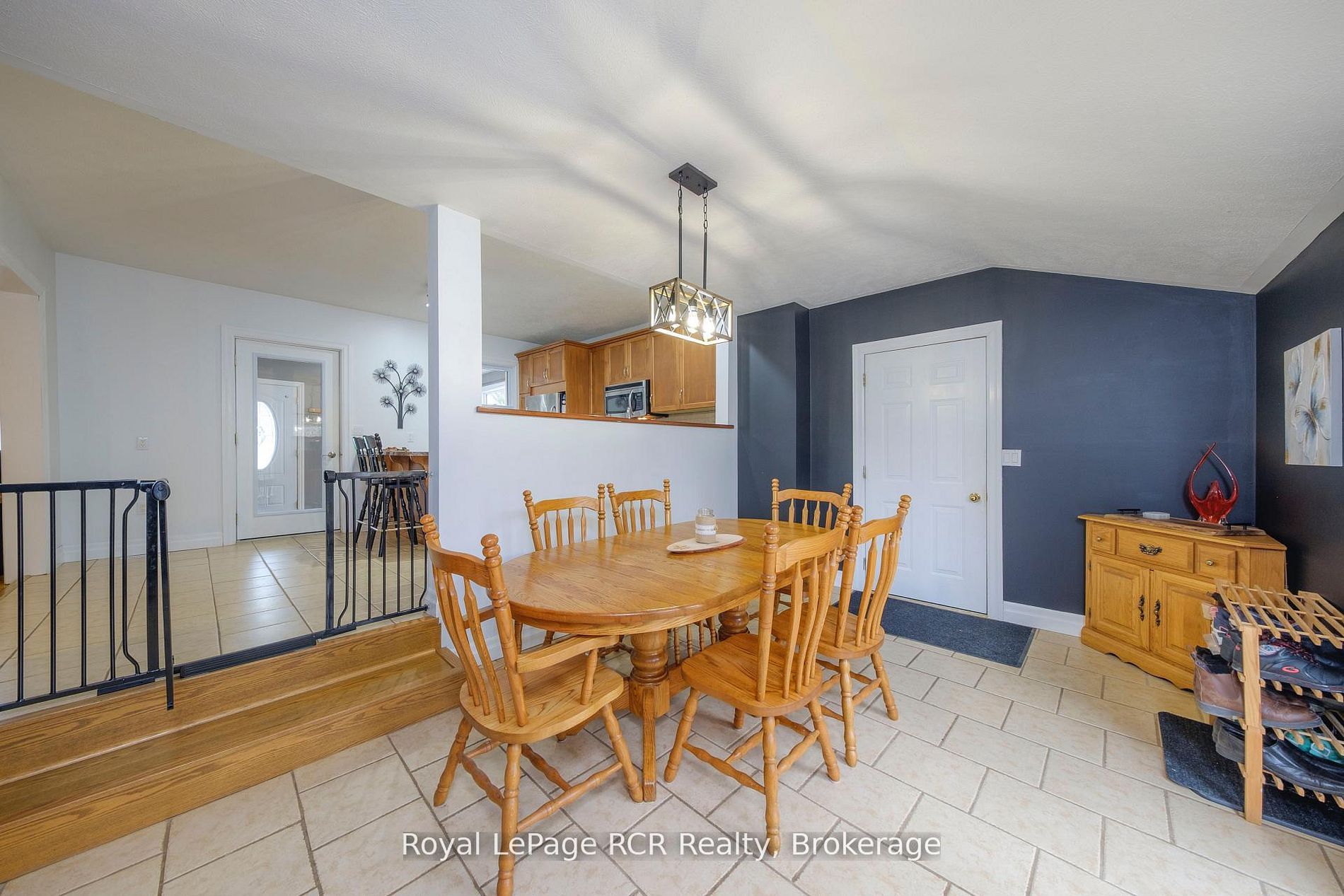 335 Ross Street Property Photo 6