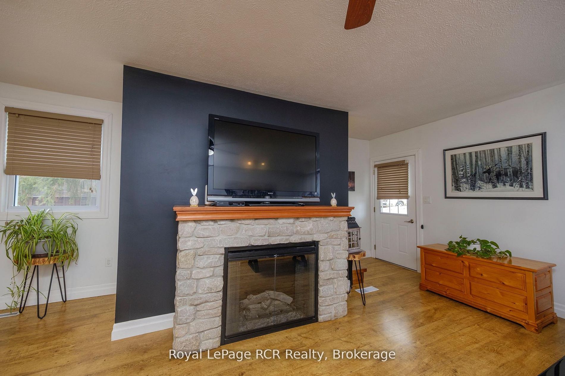 335 Ross Street Property Photo 8