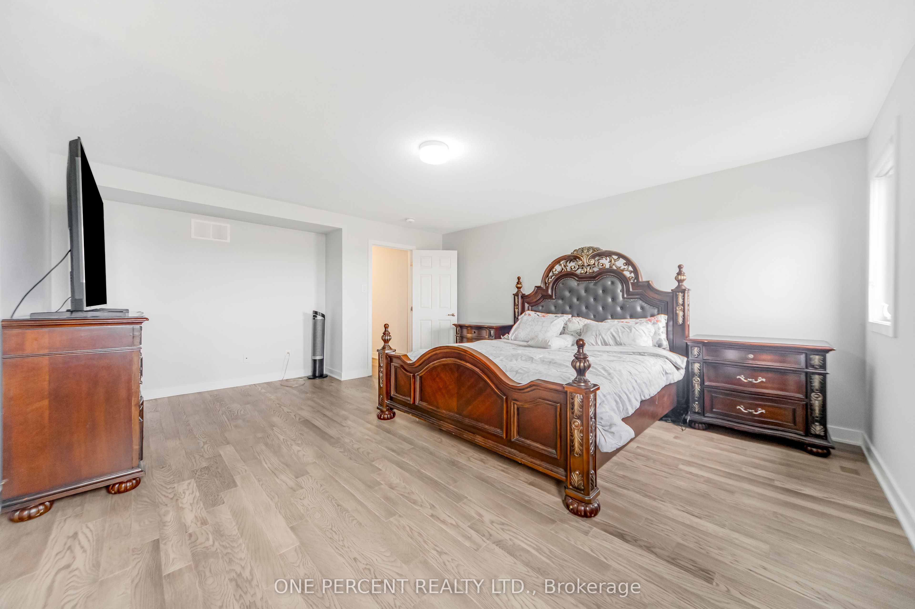 1016 Showman Street Property Photo 15