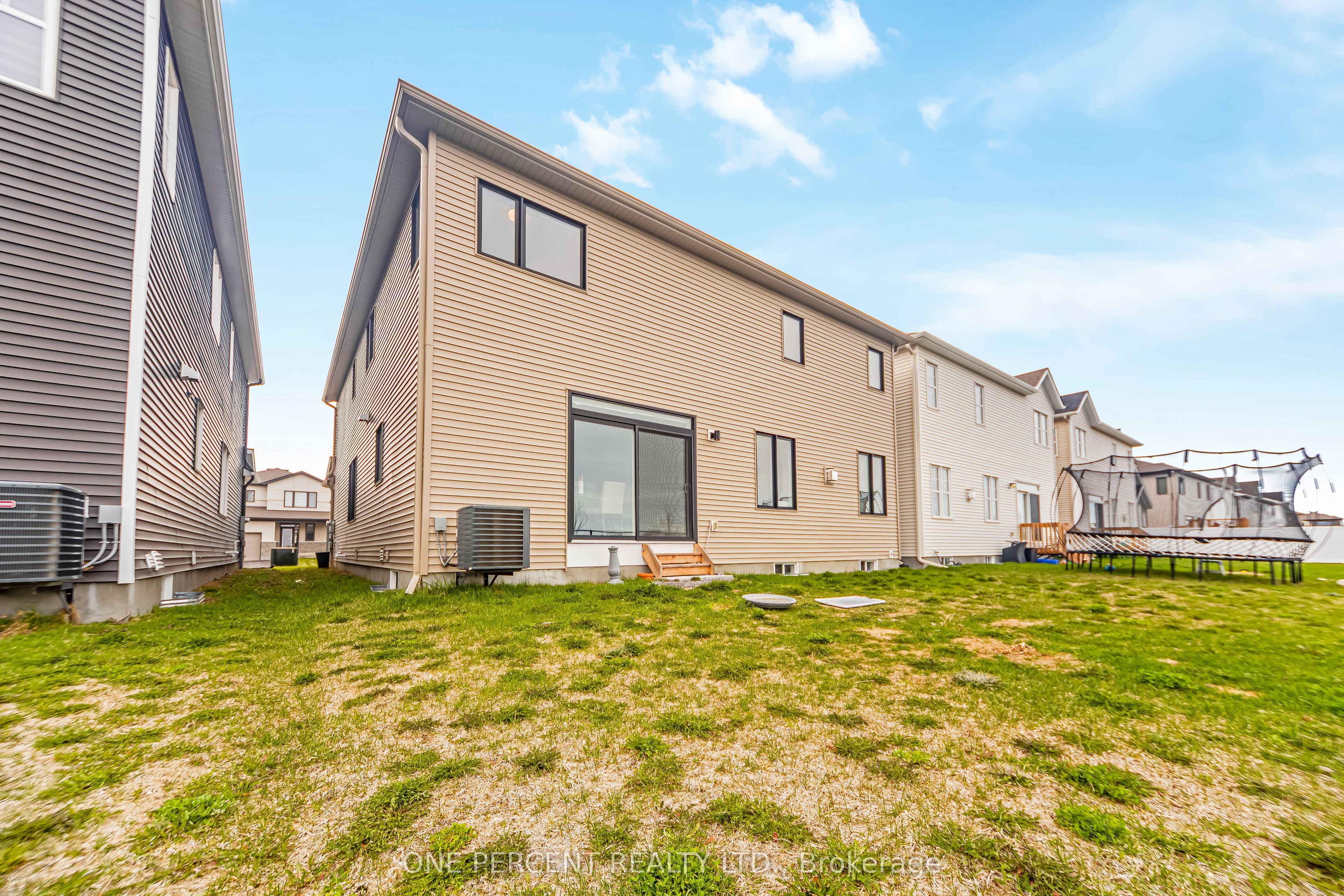 1016 Showman Street Property Photo 24