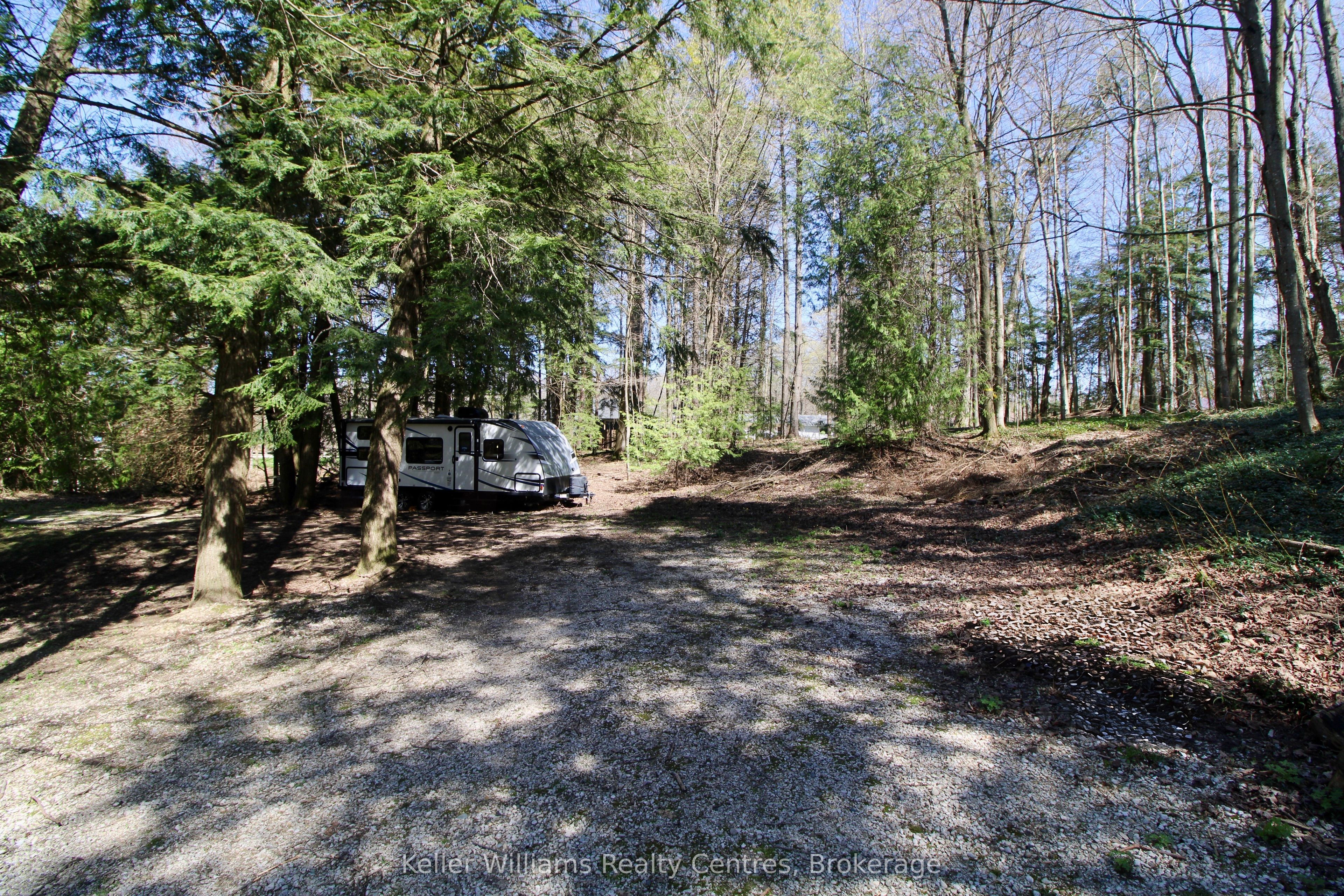 120 Anderson Drive S Property Photo 7