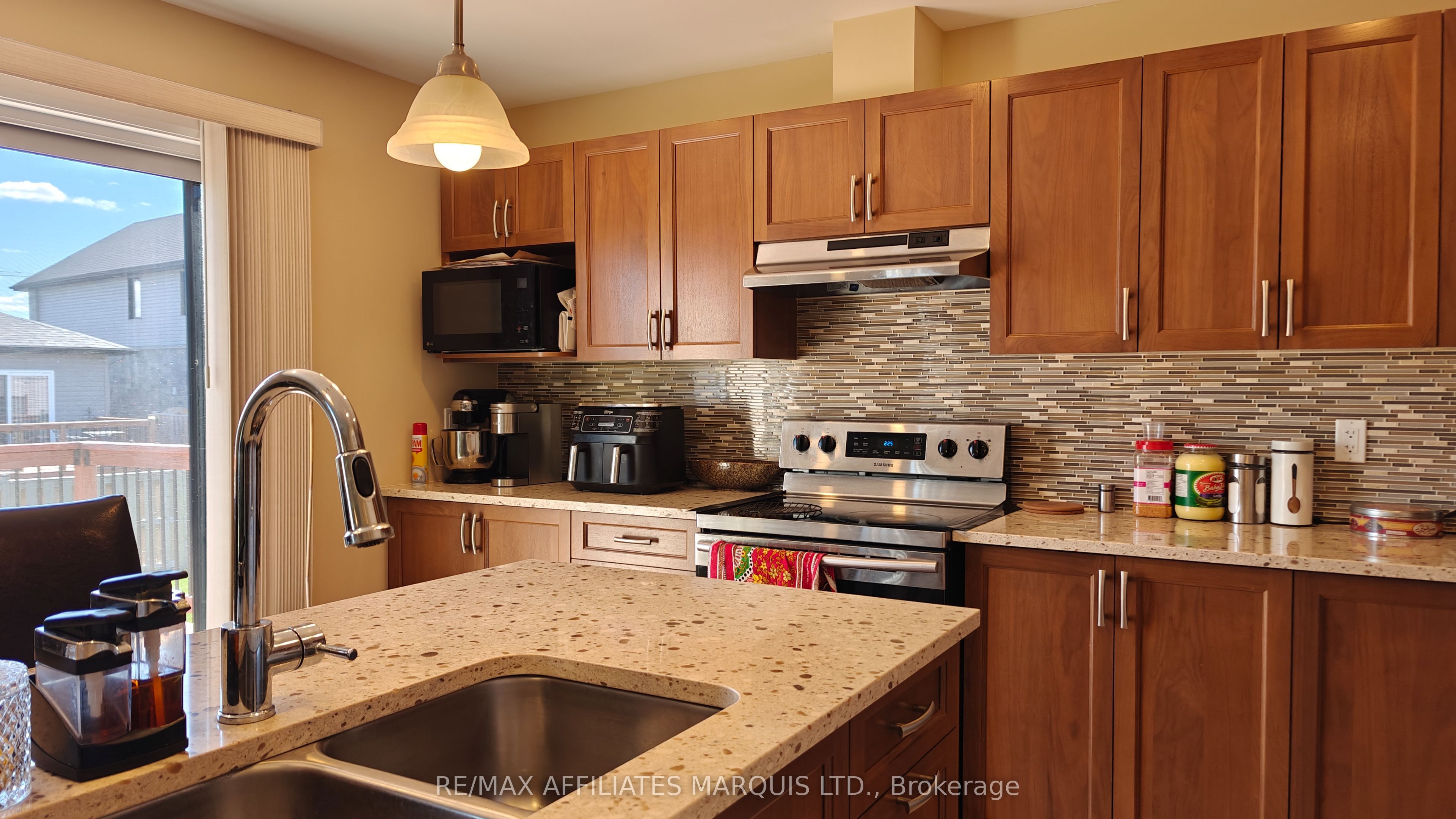 369 Belfort Crescent Property Photo 5