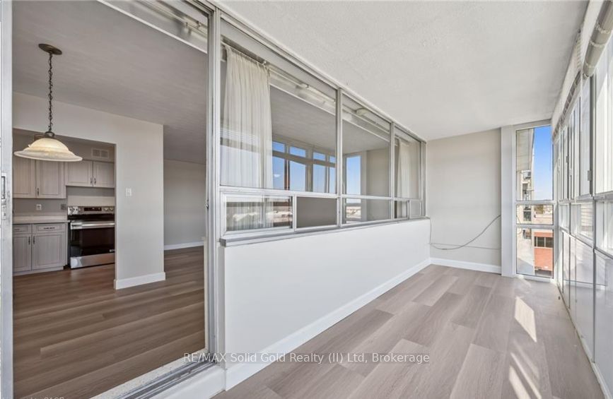 24 Midland Drive 604 Property Photo 18