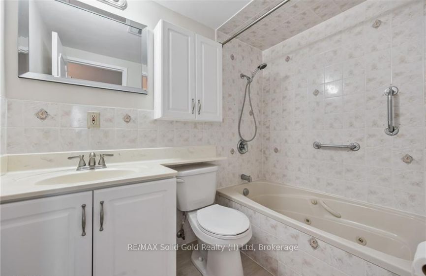24 Midland Drive 604 Property Photo 22
