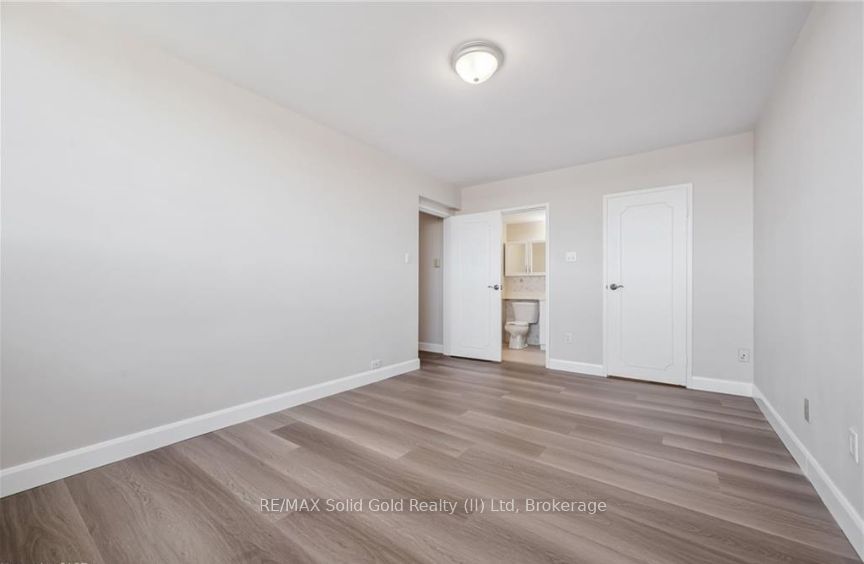 24 Midland Drive 604 Property Photo 25