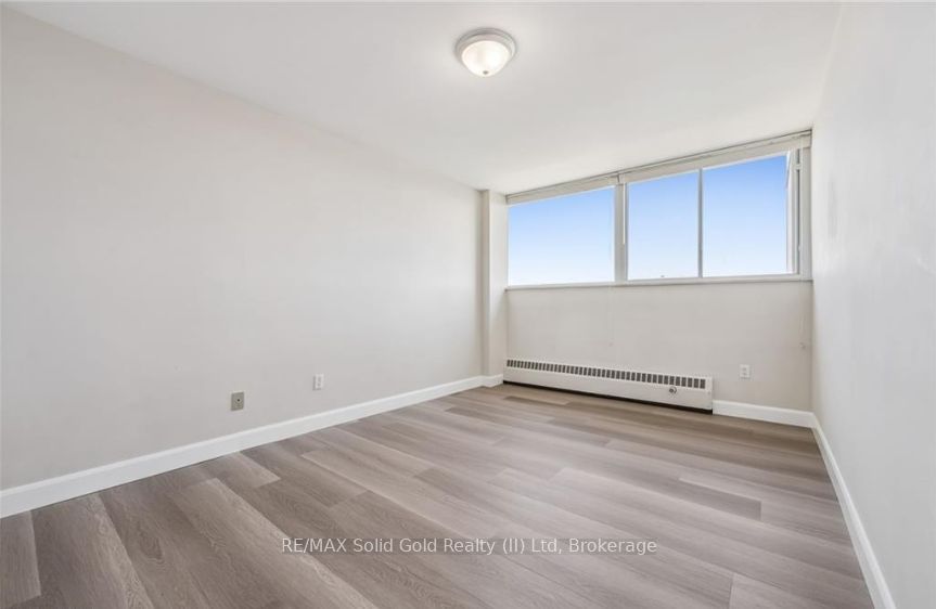 24 Midland Drive 604 Property Photo 27