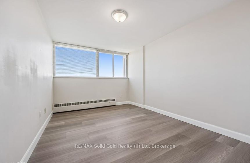 24 Midland Drive 604 Property Photo 30