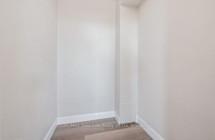 24 Midland Drive 604 Property Photo 32