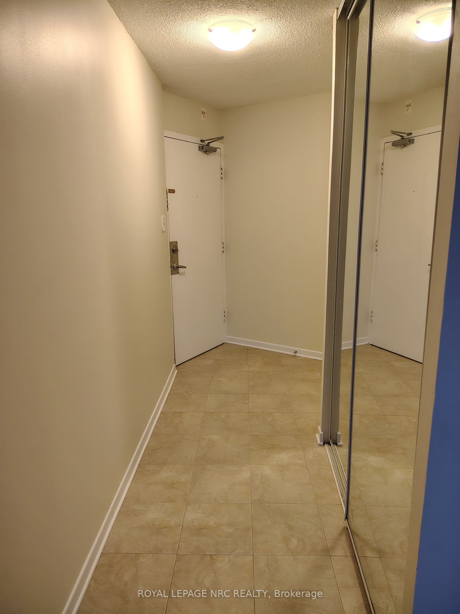 900 Dynes Road 706 Property Photo 9