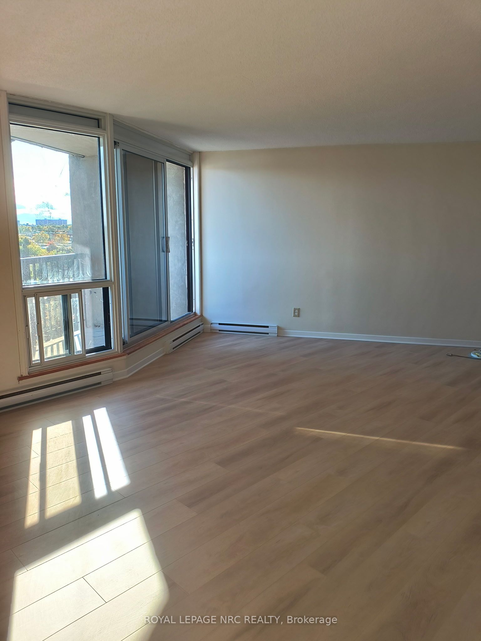 900 Dynes Road 706 Property Photo 10