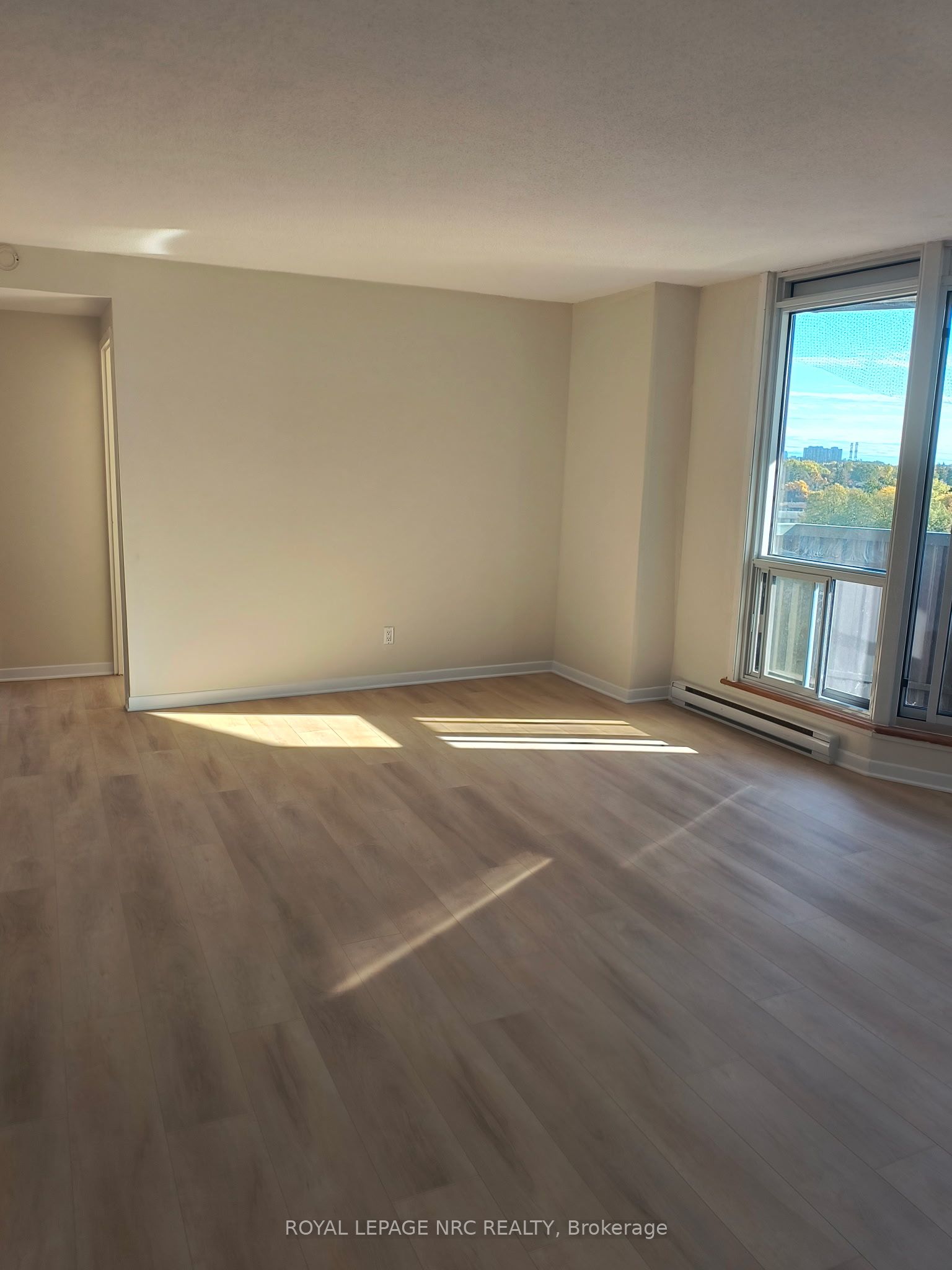 900 Dynes Road 706 Property Photo 11