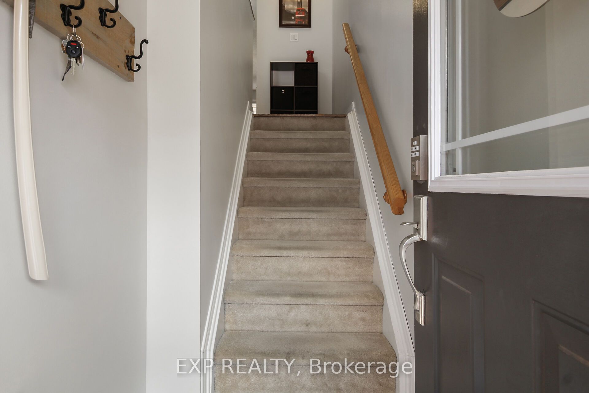 321 Wiffen Private Property Photo 2