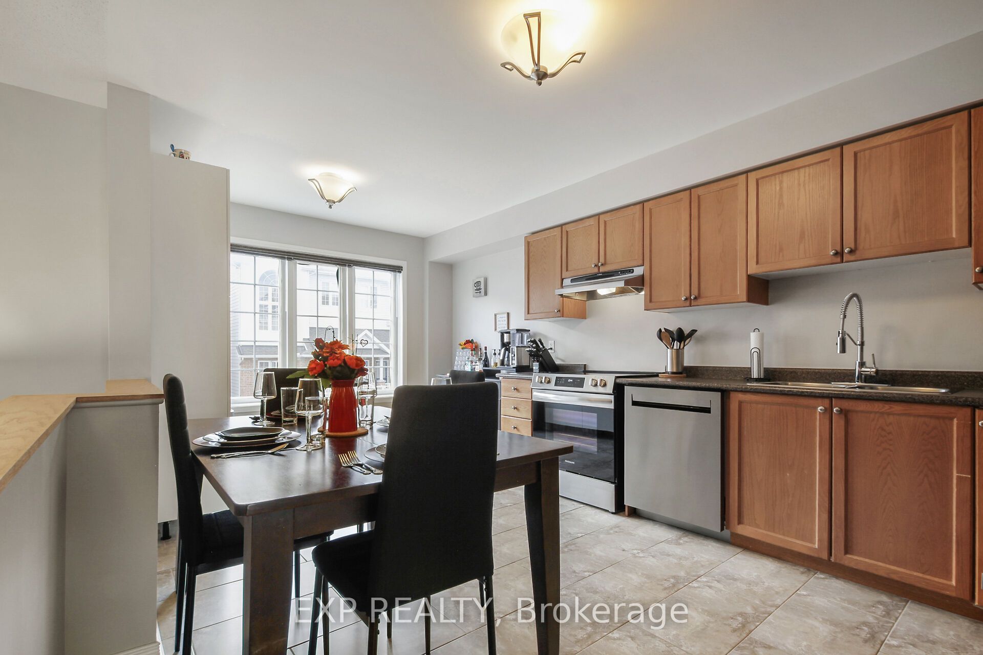321 Wiffen Private Property Photo 4