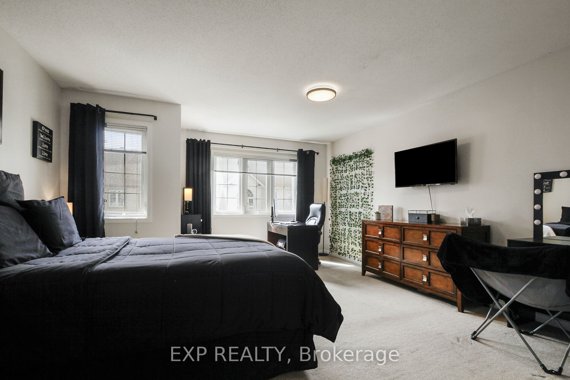 321 Wiffen Private Property Photo 22