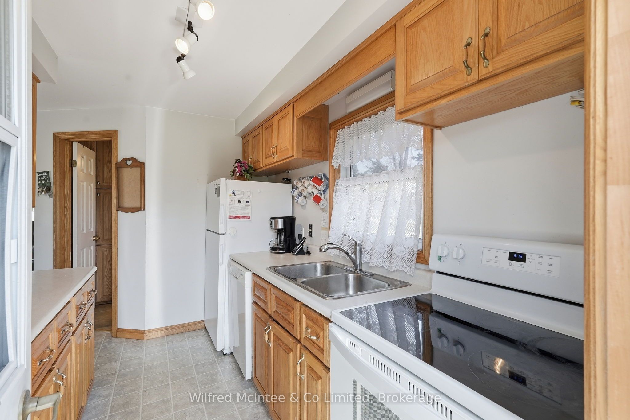 834 Pike Bay Road Property Photo 13
