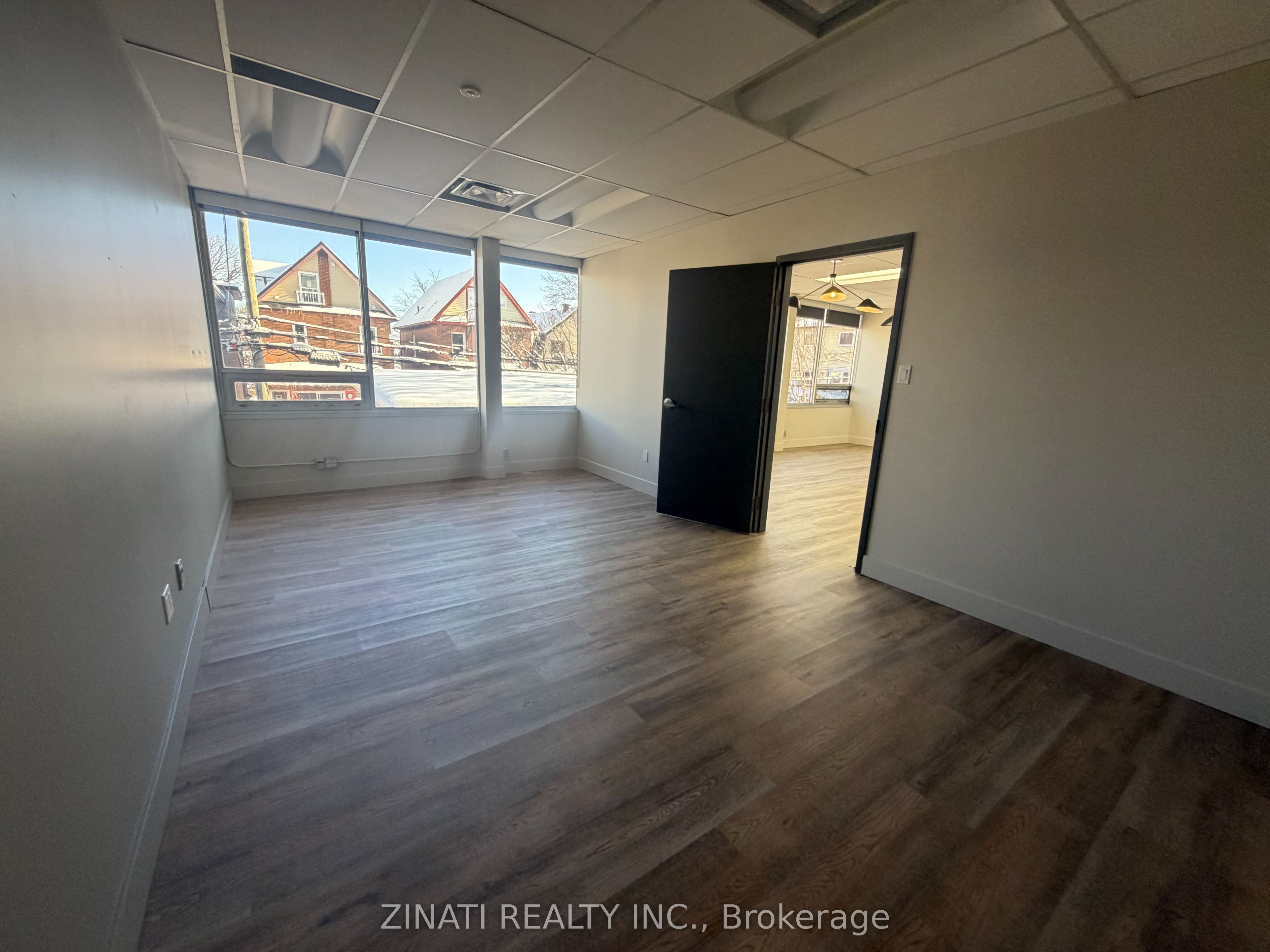175 Holland Avenue 2nd Floor Property Photo 4