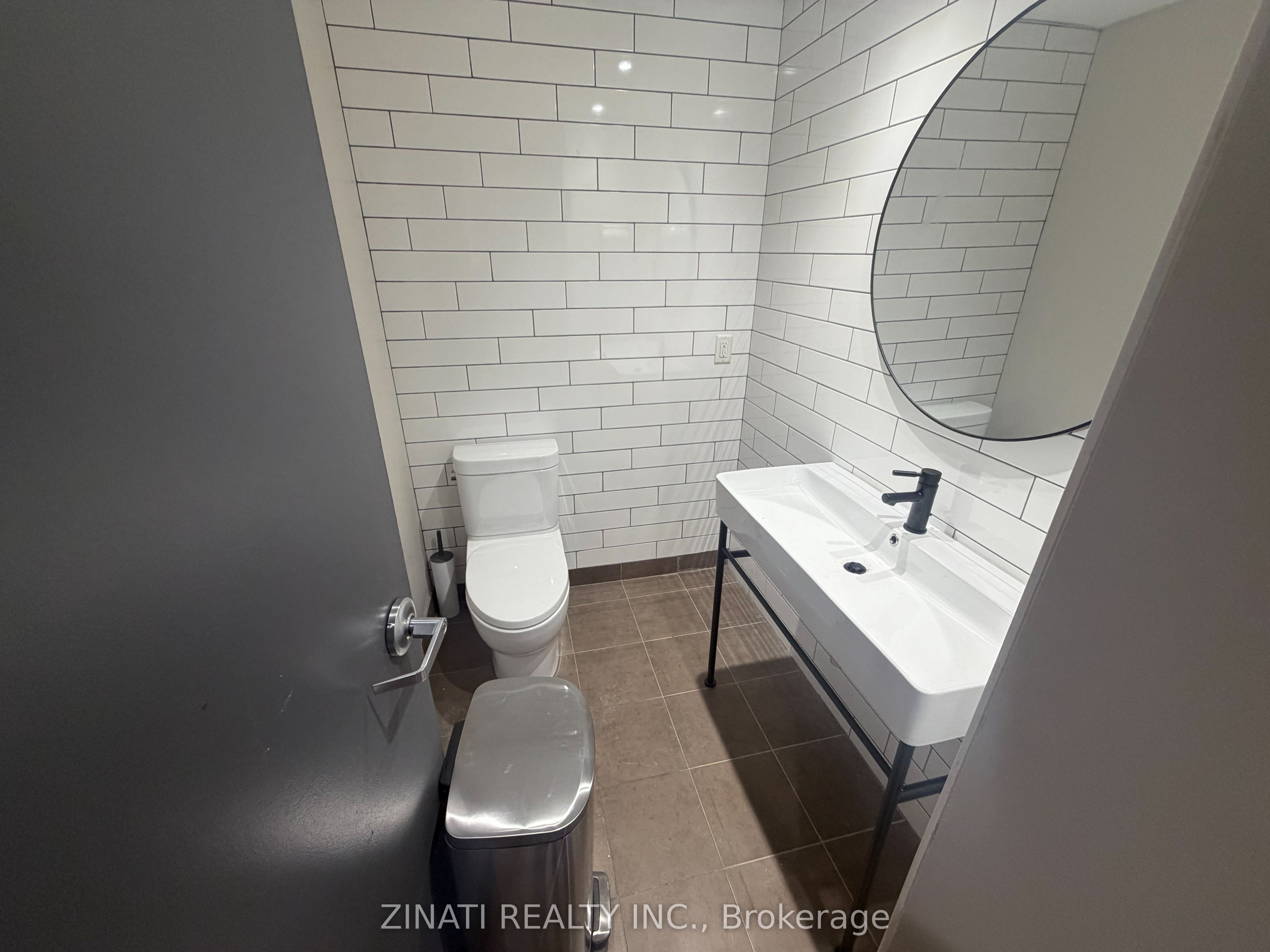 175 Holland Avenue 2nd Floor Property Photo 11
