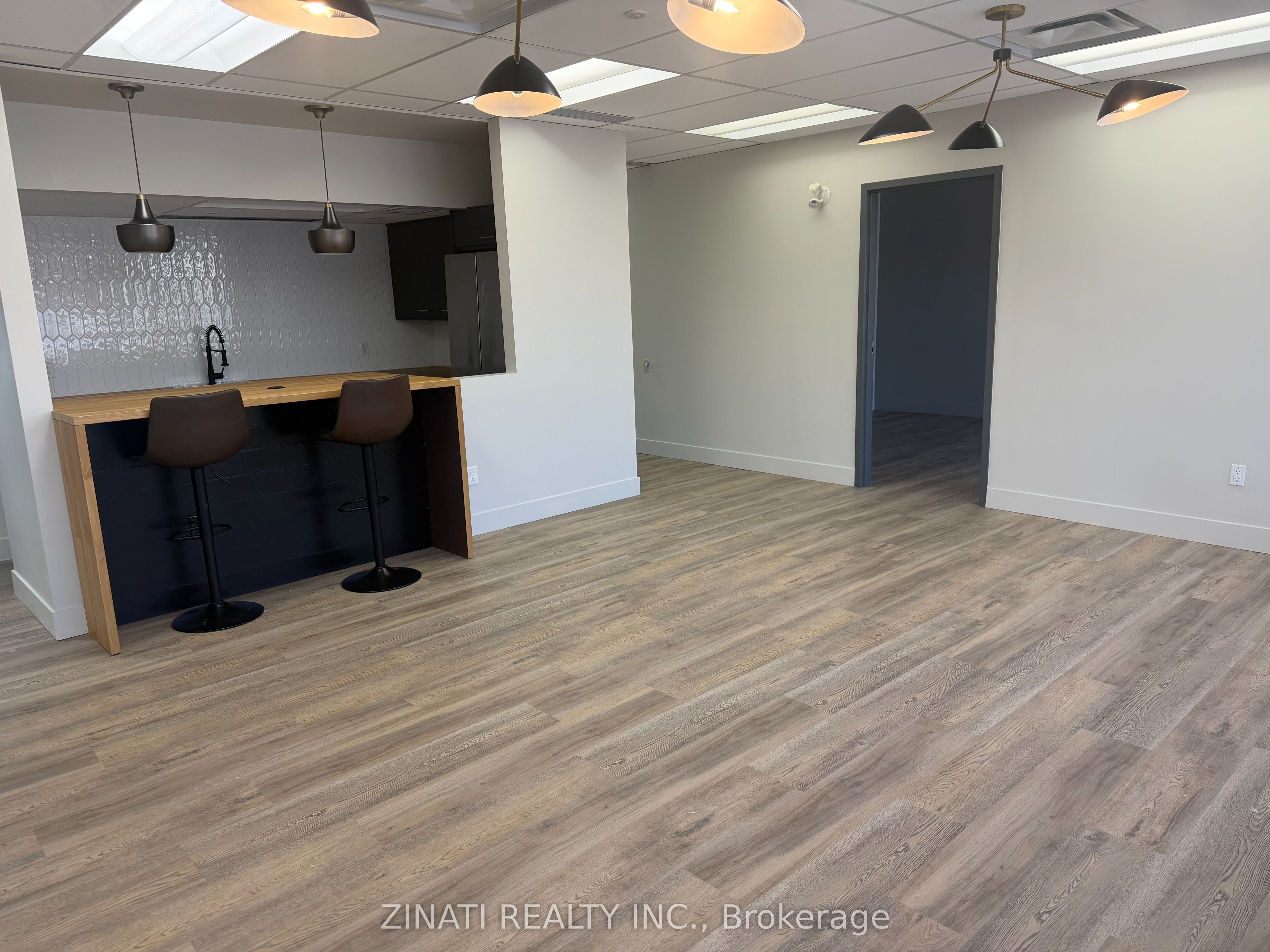175 Holland Avenue 2nd Floor Property Photo 16