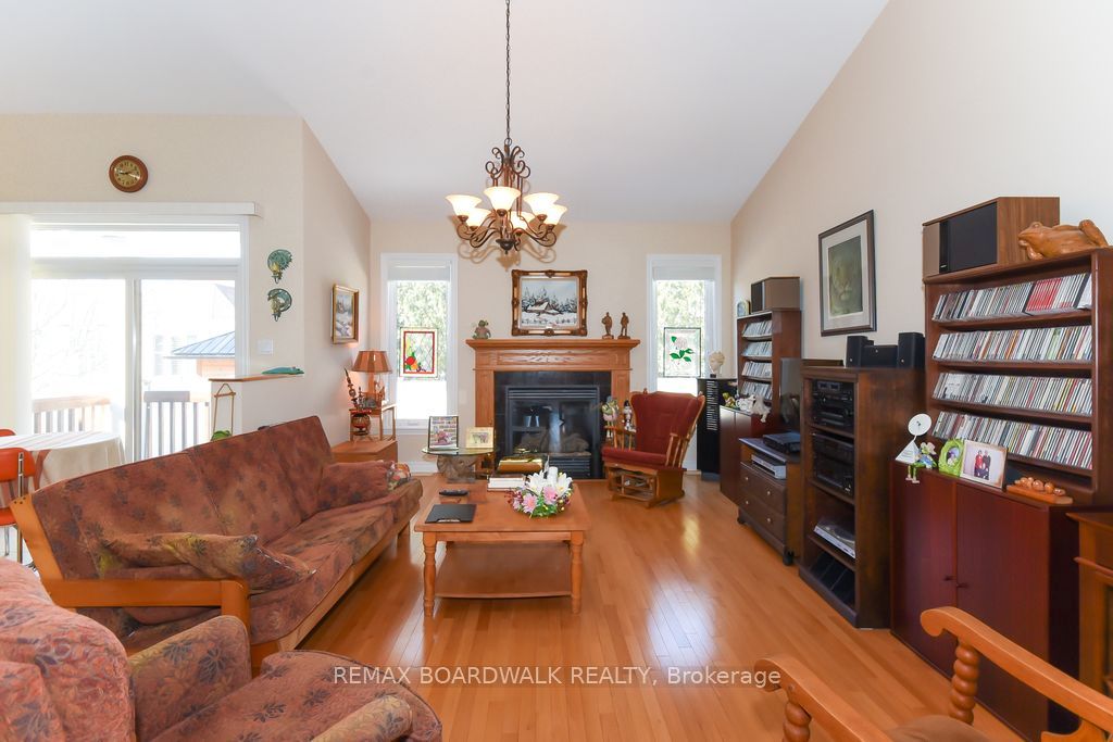 1861 Mickelberry Crescent Property Photo 21