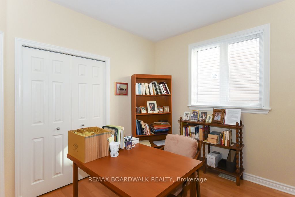 1861 Mickelberry Crescent Property Photo 27