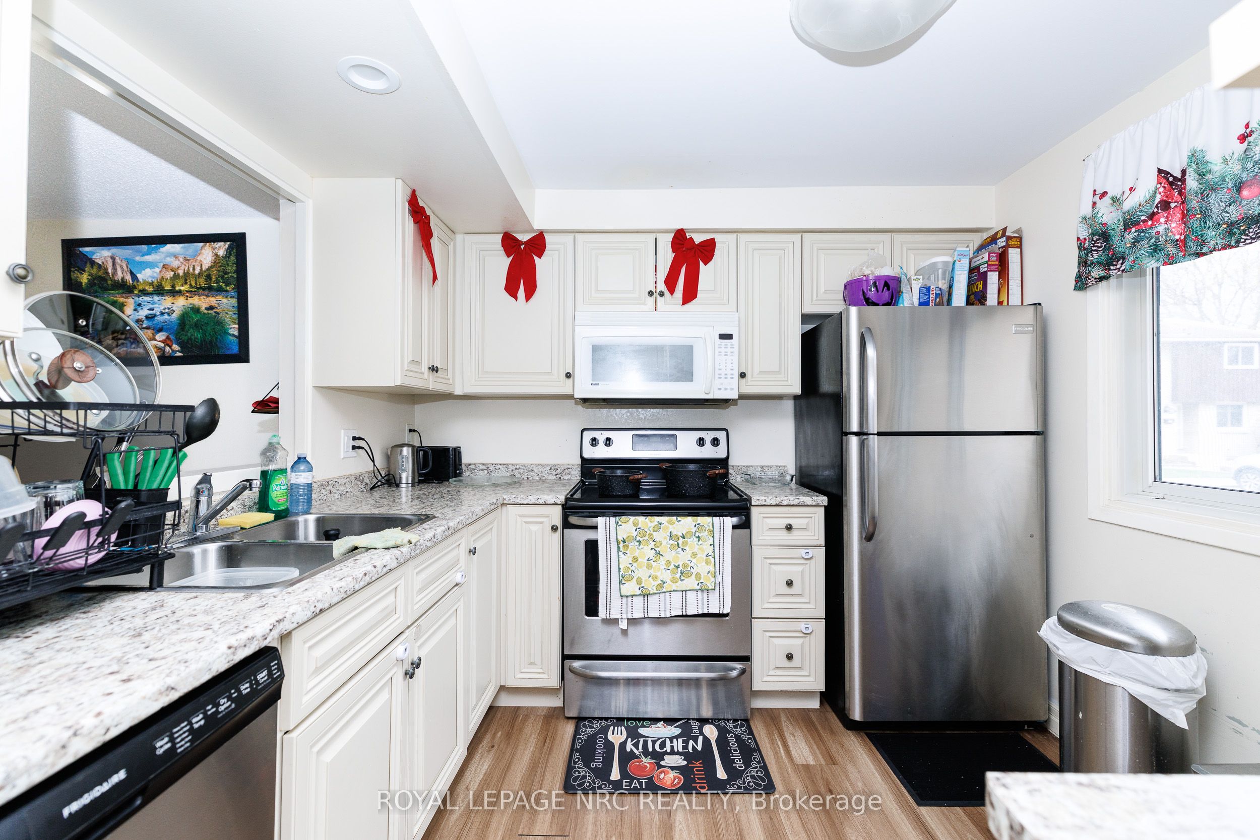 50 Lakeshore Rd Unit 44 Road Property Photo 4