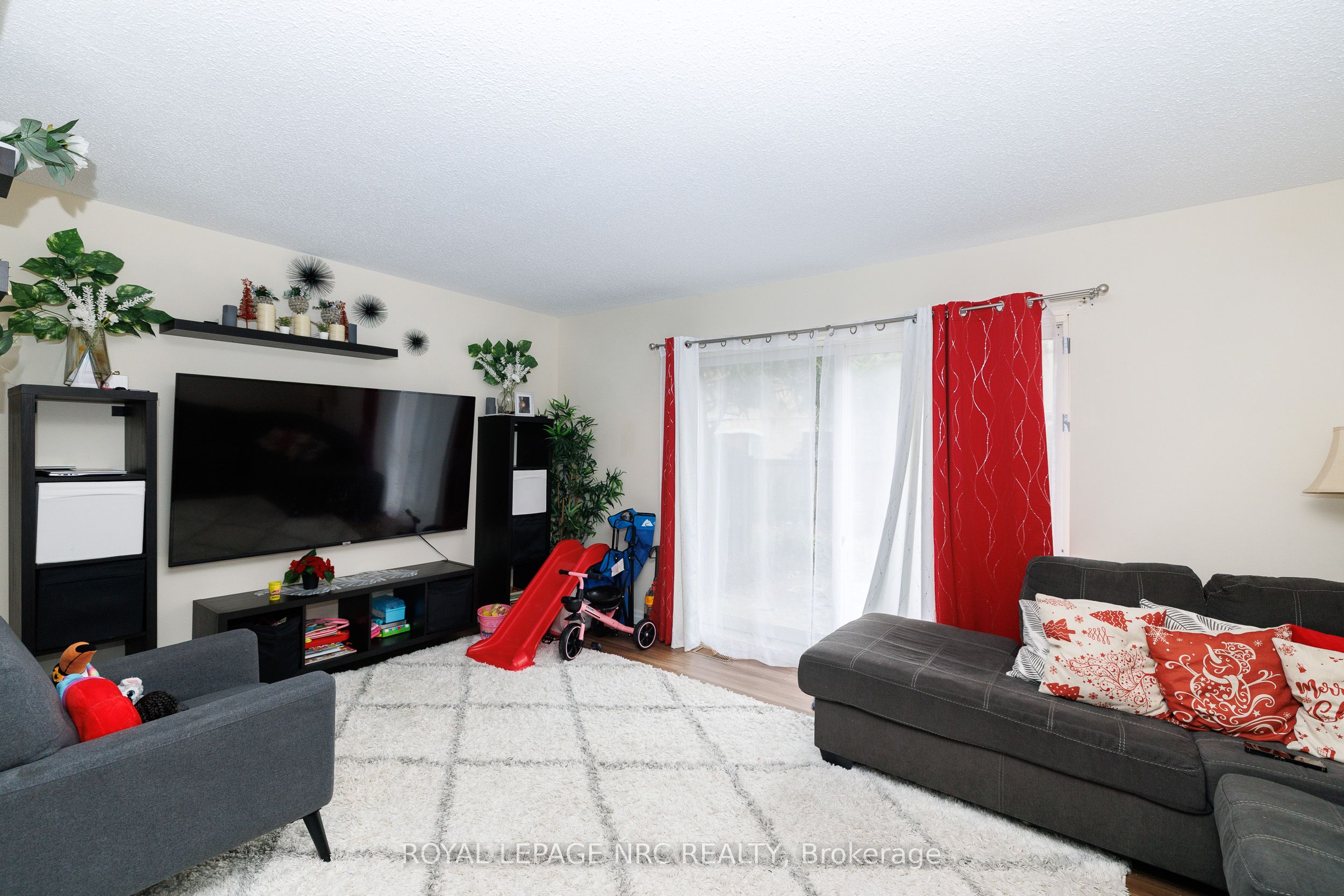 50 Lakeshore Rd Unit 44 Road Property Photo 8