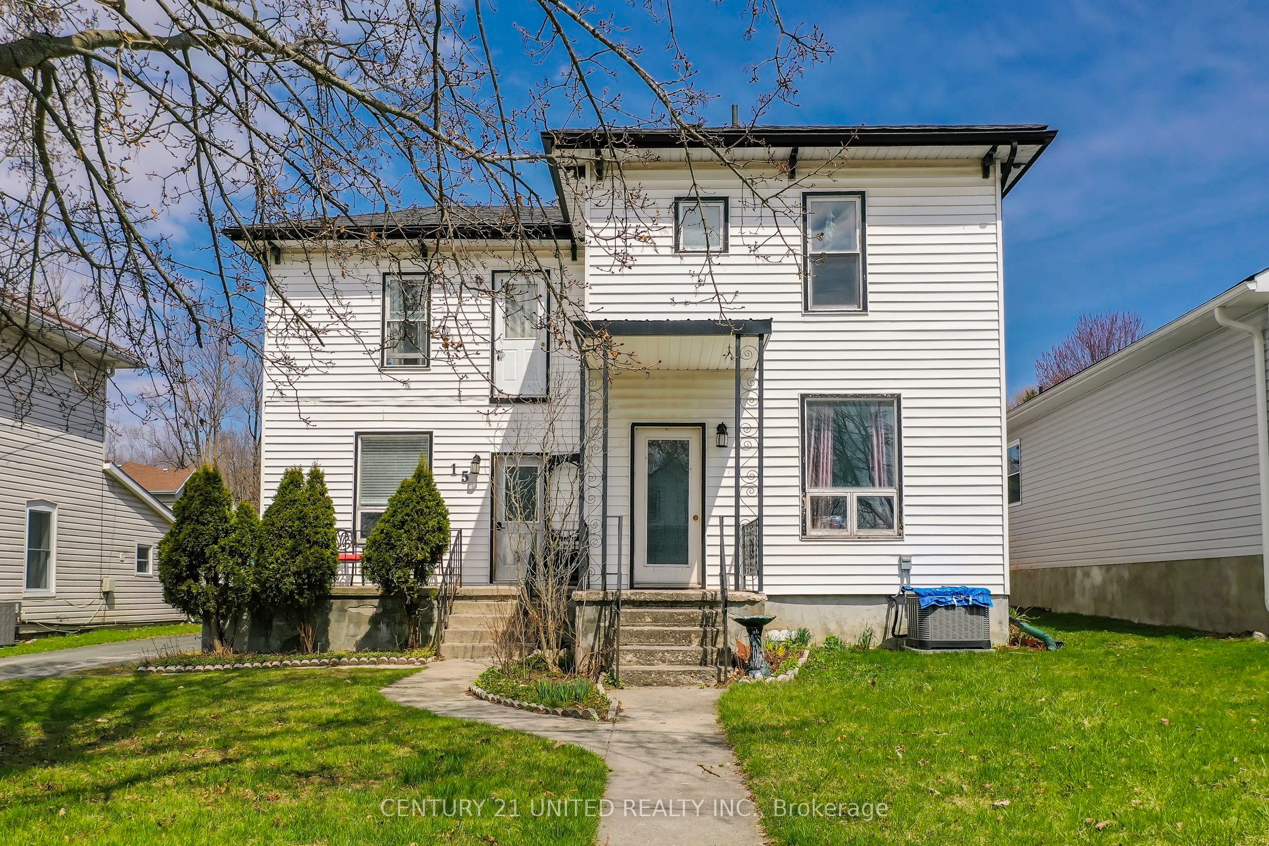 15 Mathison Street E Property Photo 3
