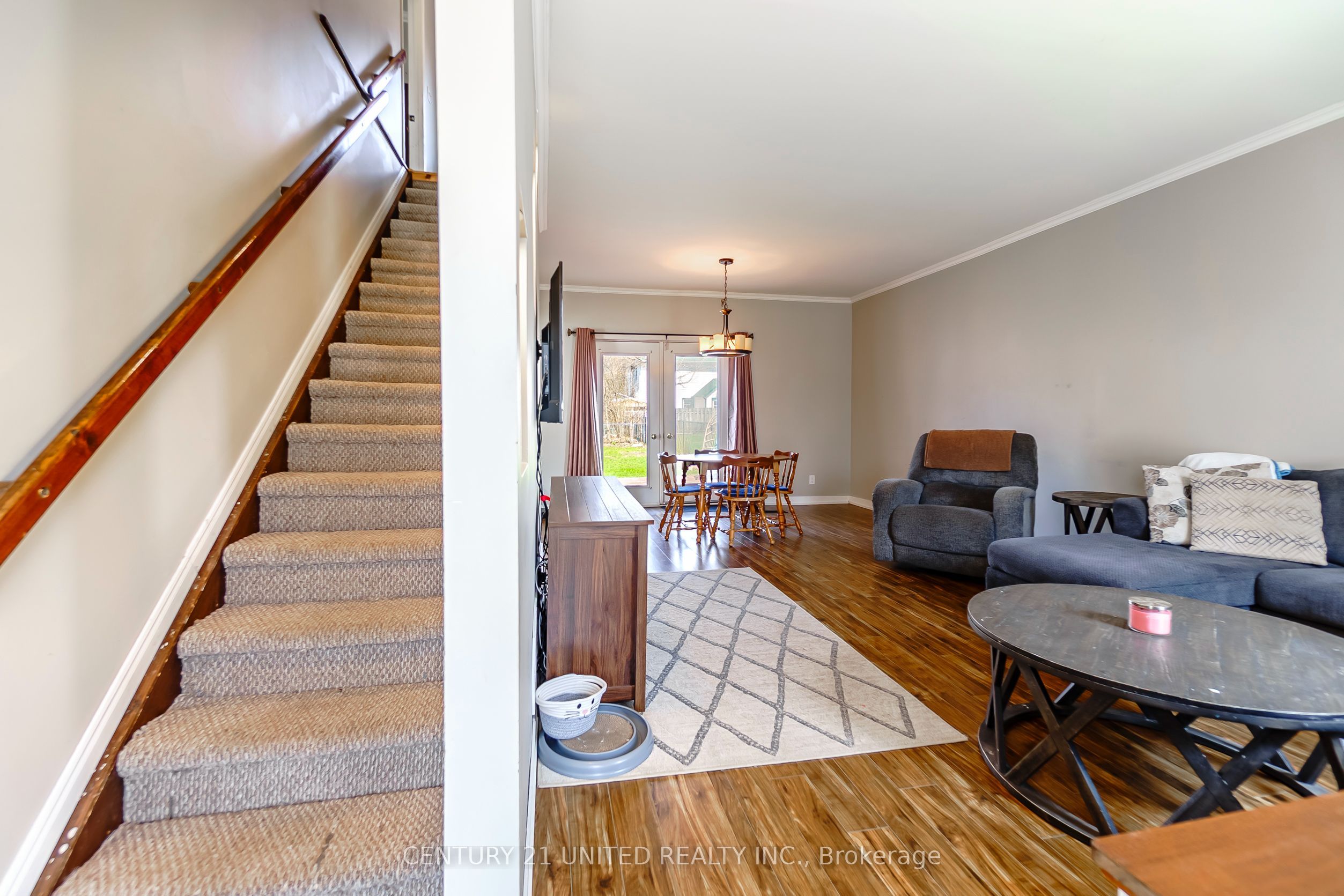 15 Mathison Street E Property Photo 7