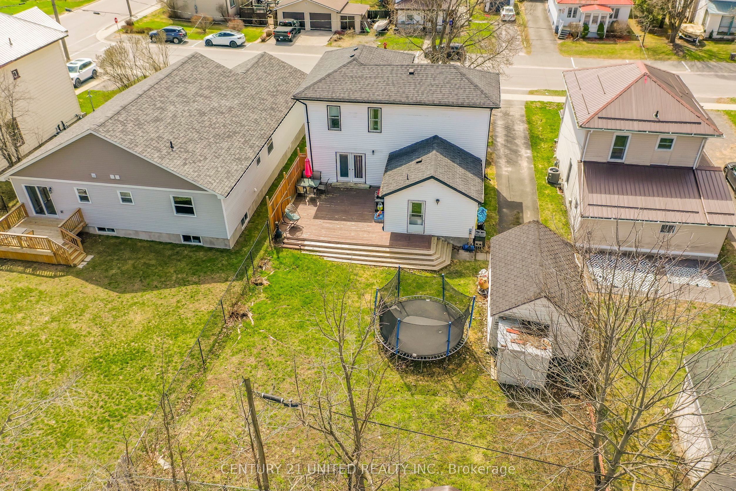 15 Mathison Street E Property Photo 43