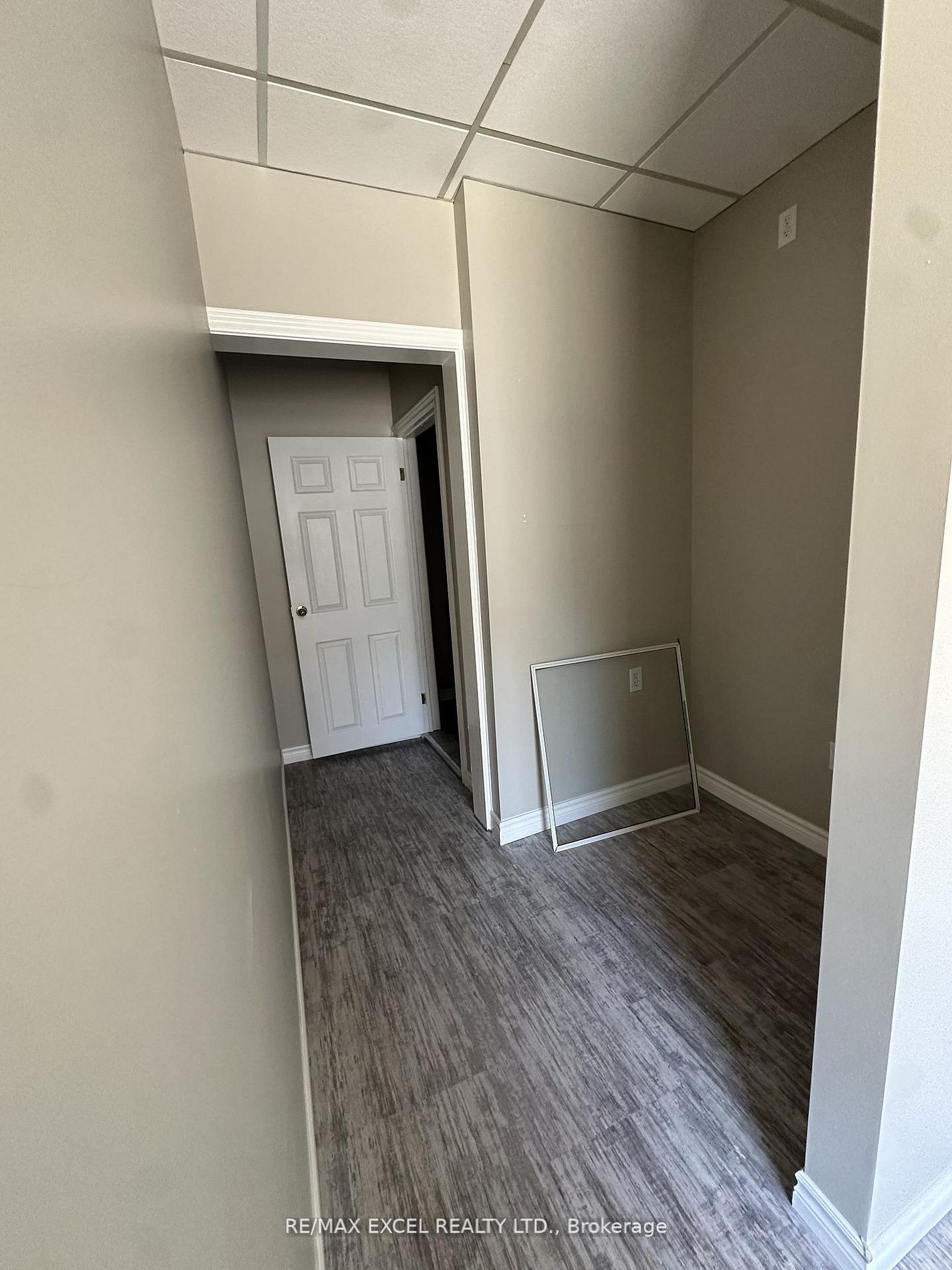 319 Division Street Property Photo 7
