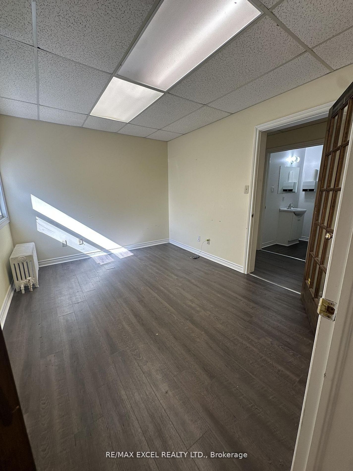 319 Division Street Property Photo 16