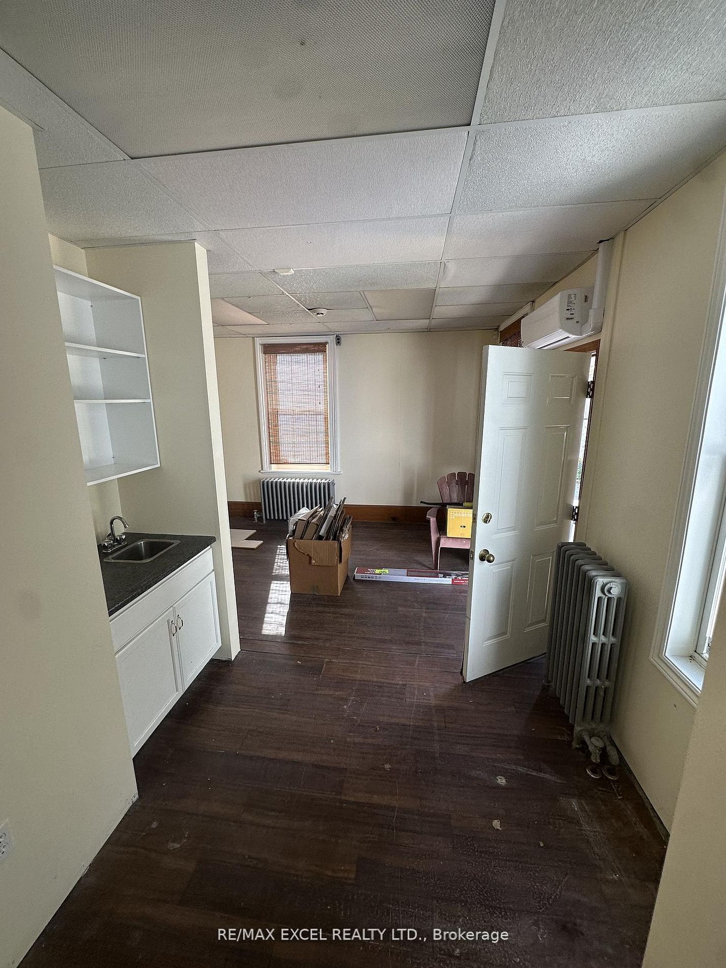 319 Division Street Property Photo 17