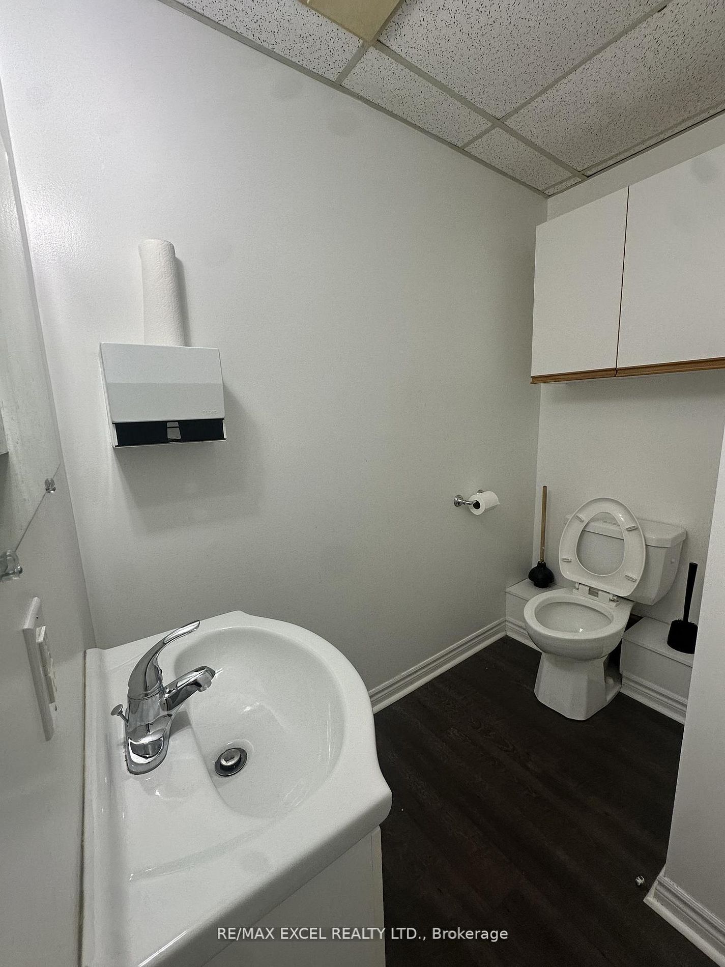 319 Division Street Property Photo 20